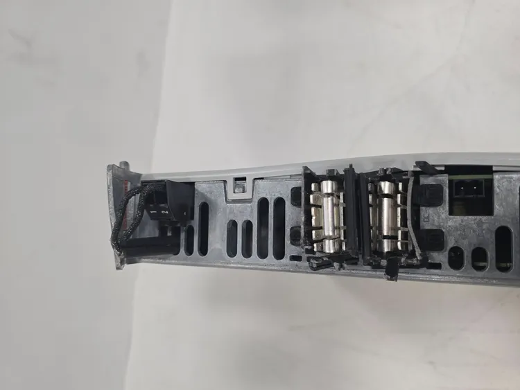 ALLEN BRADLEY 2198-P031 PARTS ONLY - Image 6