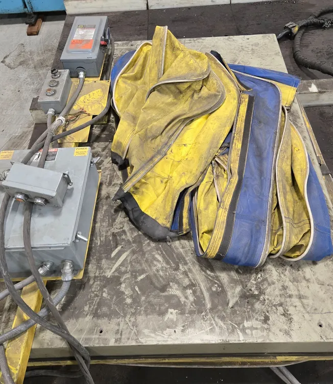 SOUTHWORTH LIFT TABLE 6000LB LIFT TABLE 64" x 45" USED - Image 2