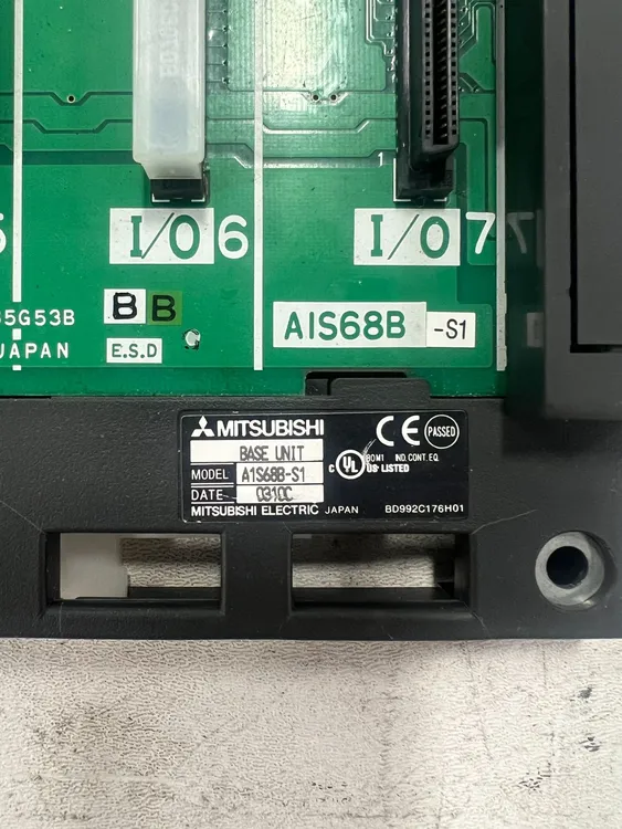 MITSUBISHI A1S68B-S1 PLC CHASIS USED - Image 3