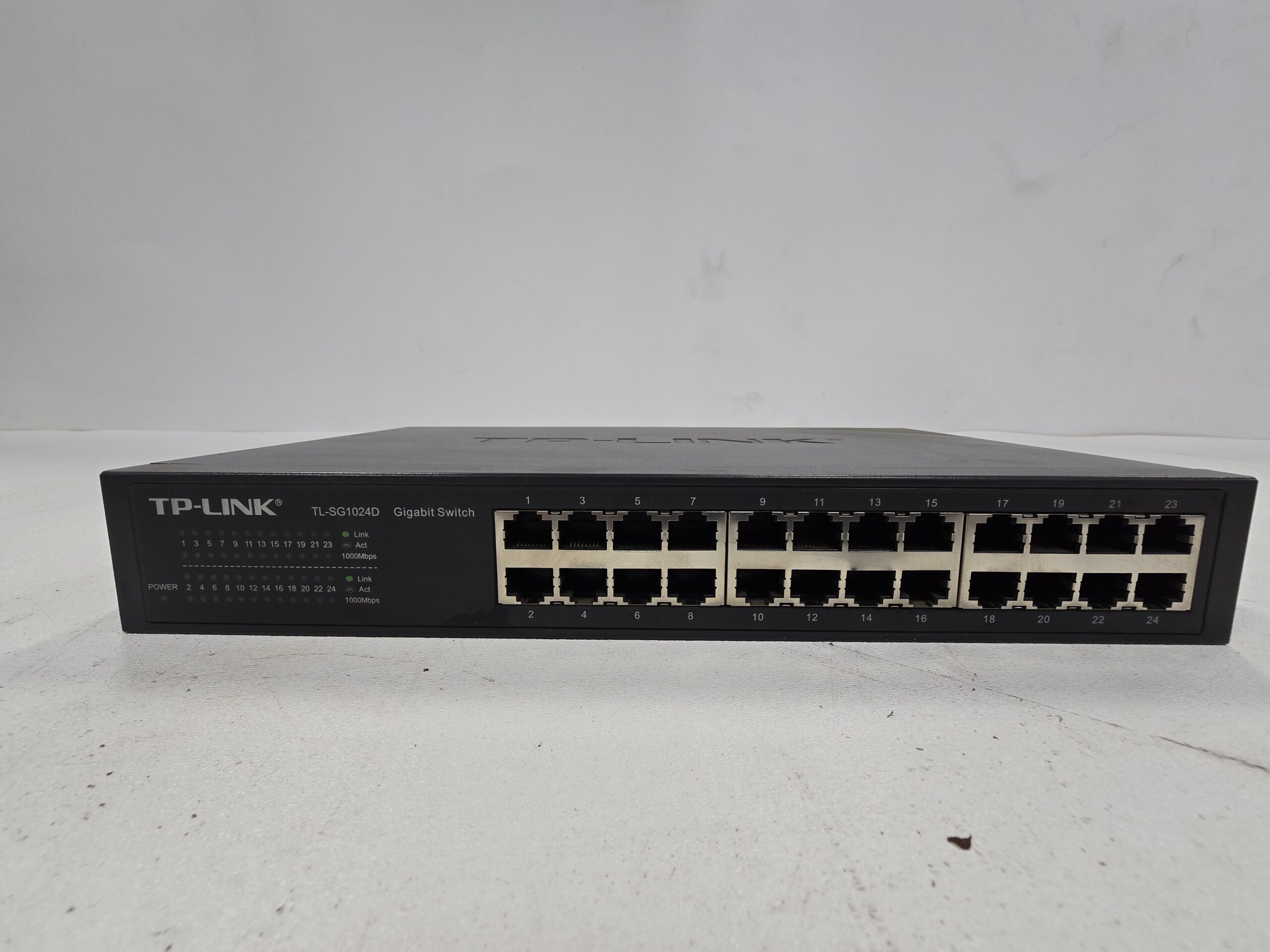 TP LINK TL-SG1024D USED 1