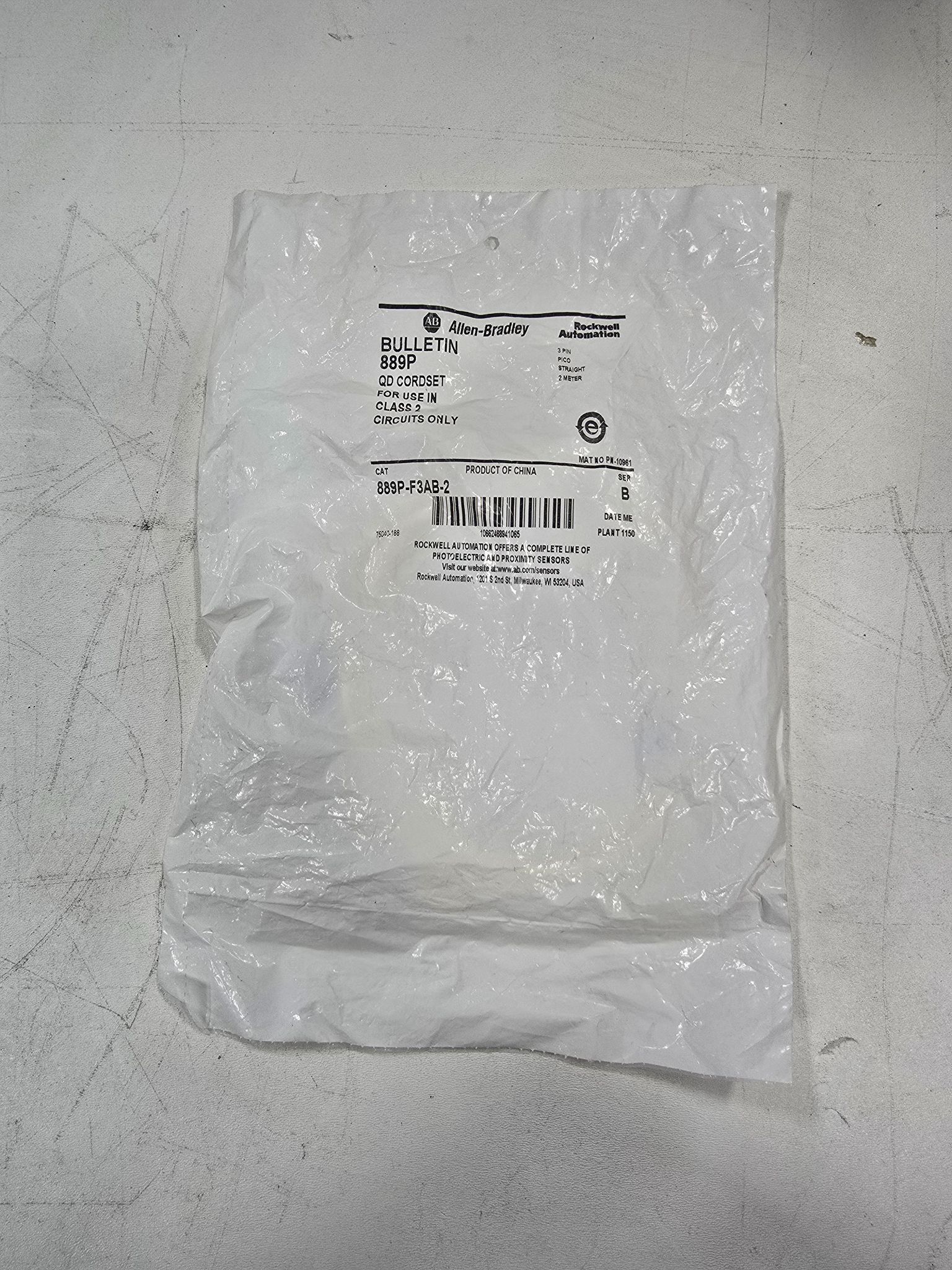 ALLEN BRADLEY 889P-F3AB-2 3 PIN CABLE NEW 0