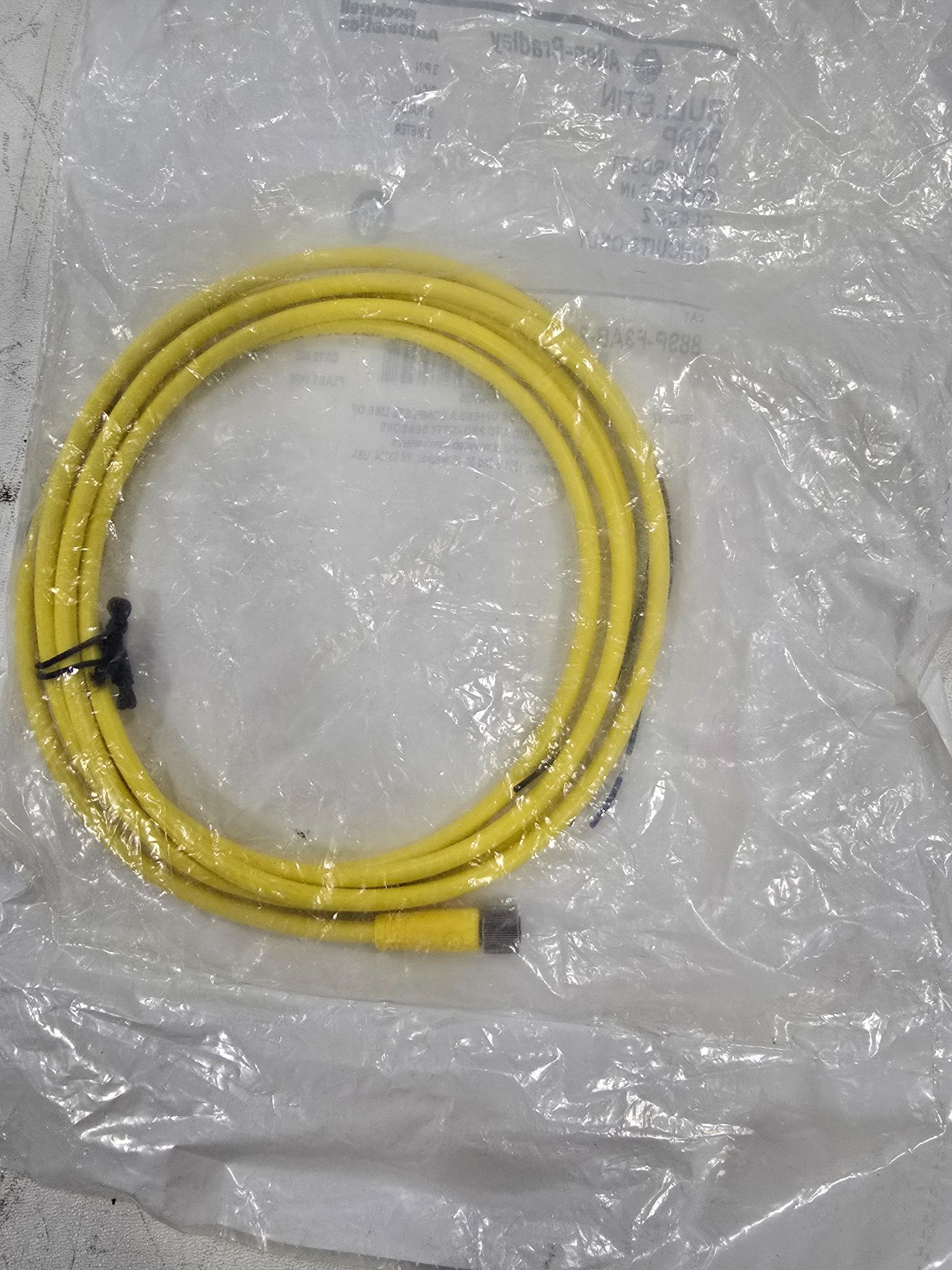 ALLEN BRADLEY 889P-F3AB-2 3 PIN CABLE NEW 2