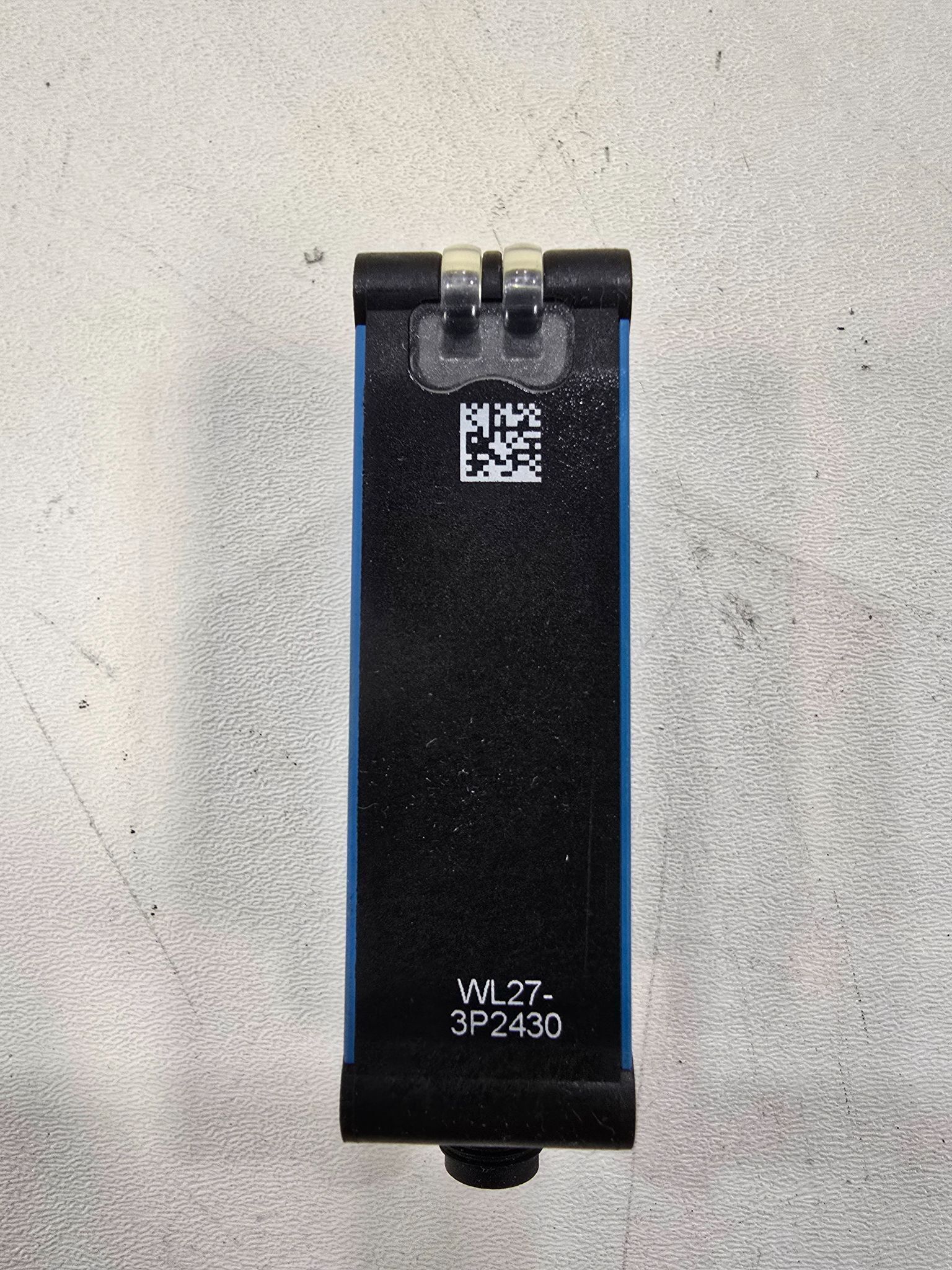 SICK WL27-3P2430 PHOTOELECTRIC SENSOR NEW 1