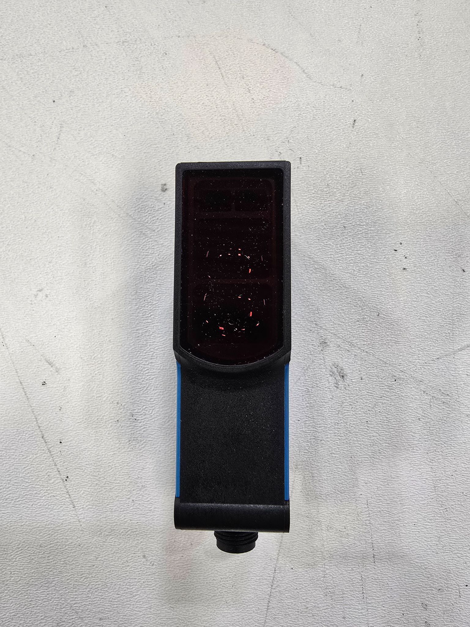 SICK WL27-3P2430 PHOTOELECTRIC SENSOR NEW 4
