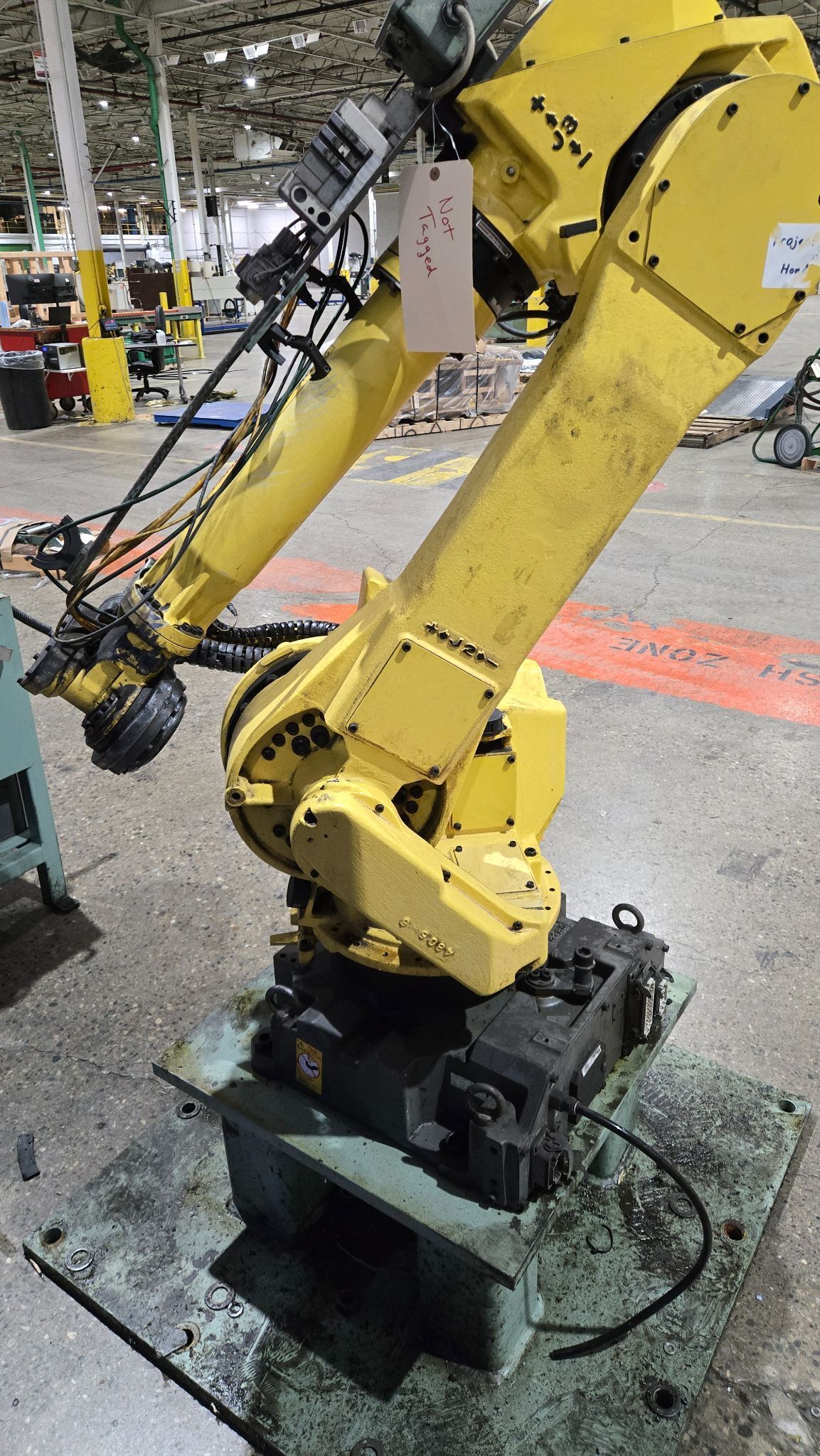 FANUC M-710iC/50 +R-30iB ROBOT ARM WITH CONTROLLER AND PENDANT USED 1