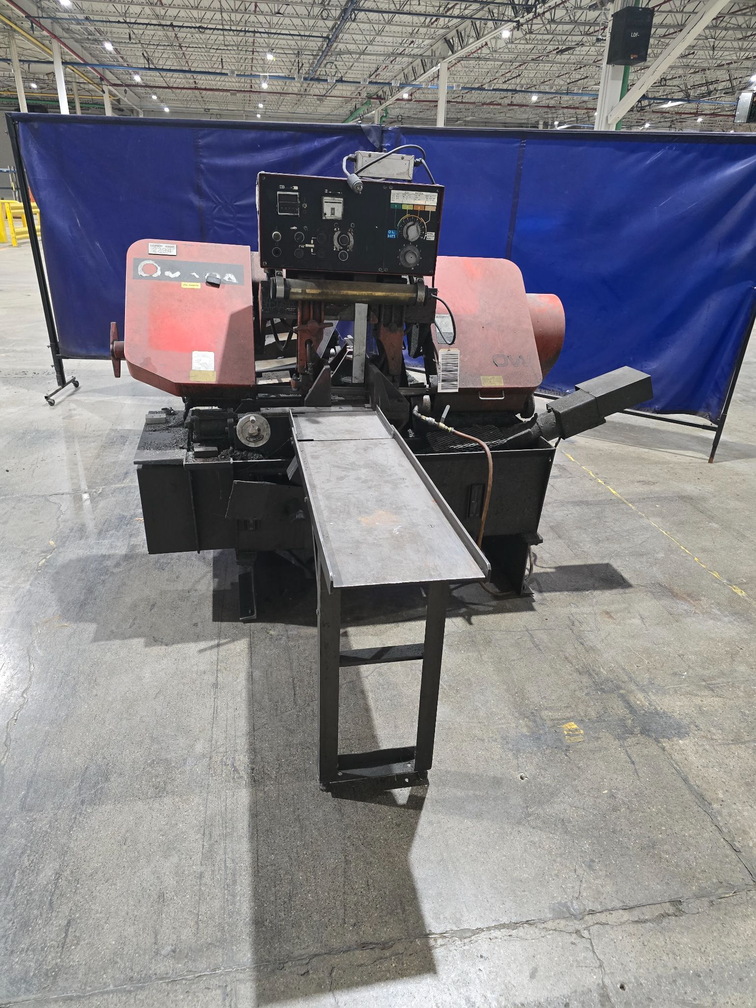 AMADA HA-250W HORIZONTAL BANDSAW USED 4