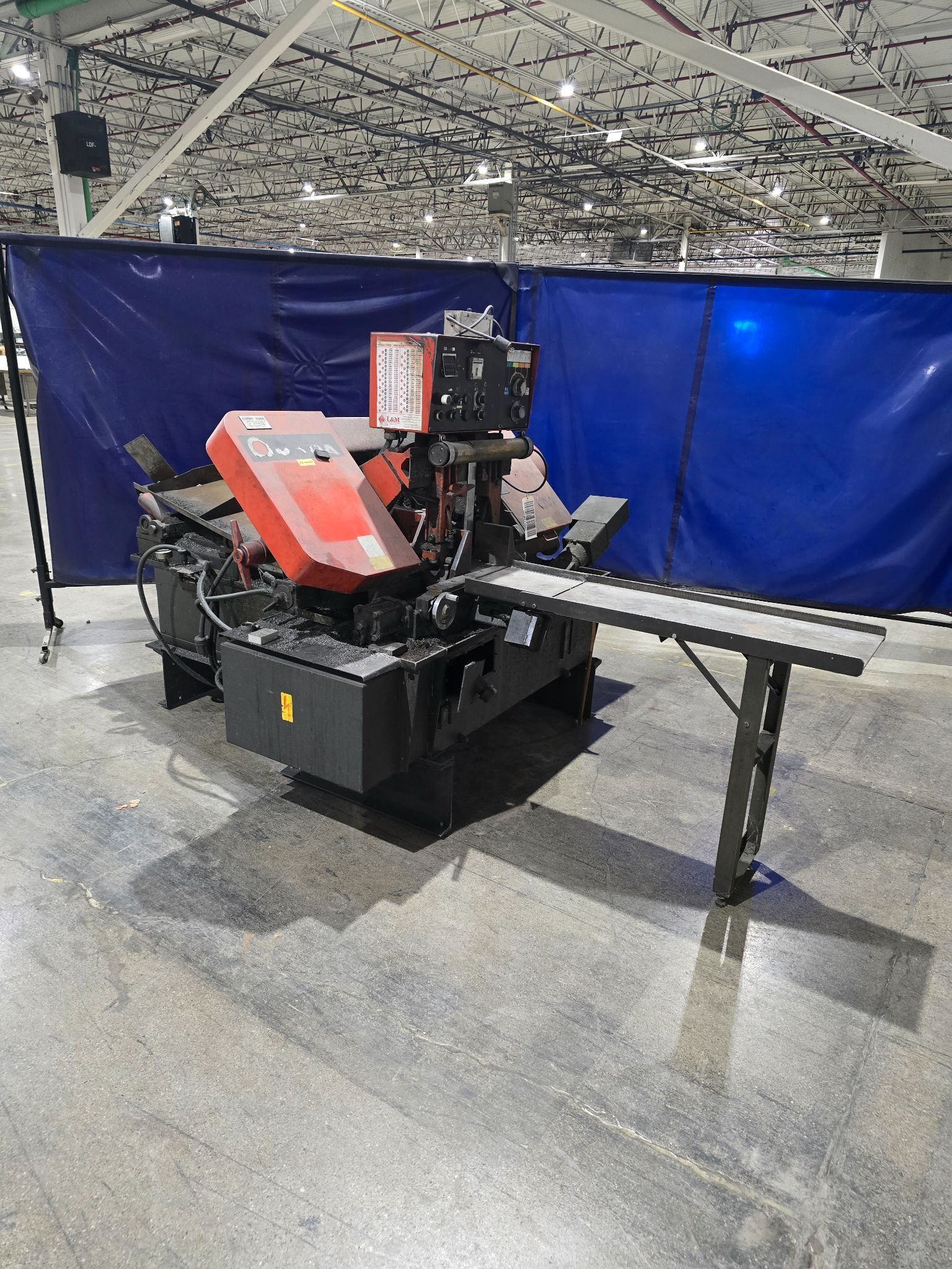 AMADA HA-250W HORIZONTAL BANDSAW USED 3