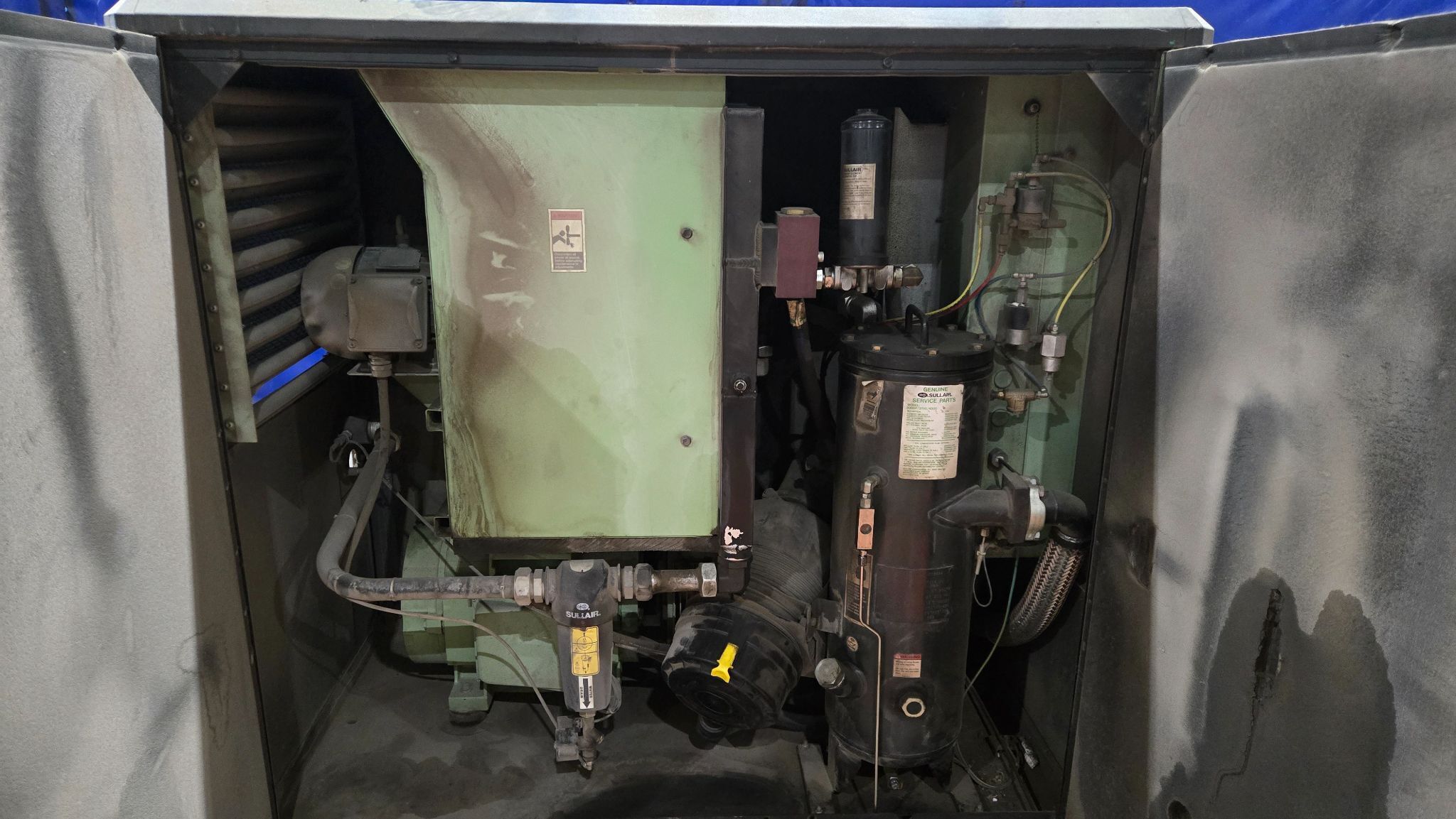 SULLAIR 3709V/A 125PSI 50HP AIR COMPESSOR USED 4