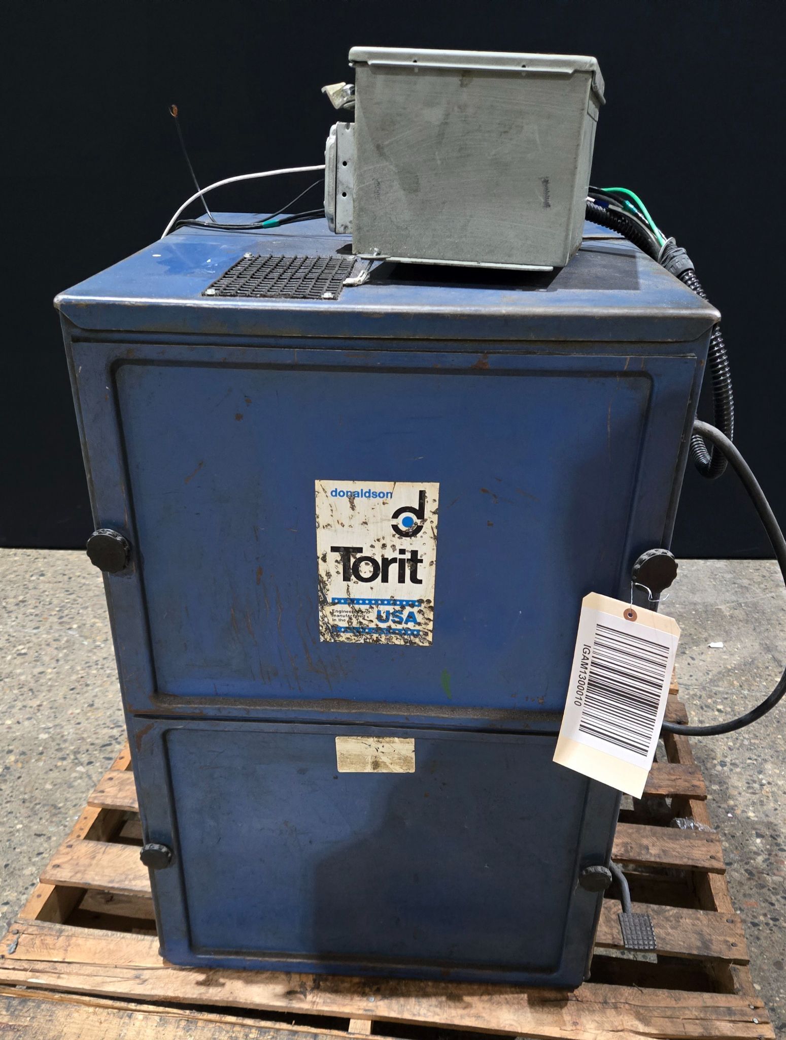 DONALDSON TORIT 64 DUST COLLECTOR 230/460V 3/4 HP USED 1