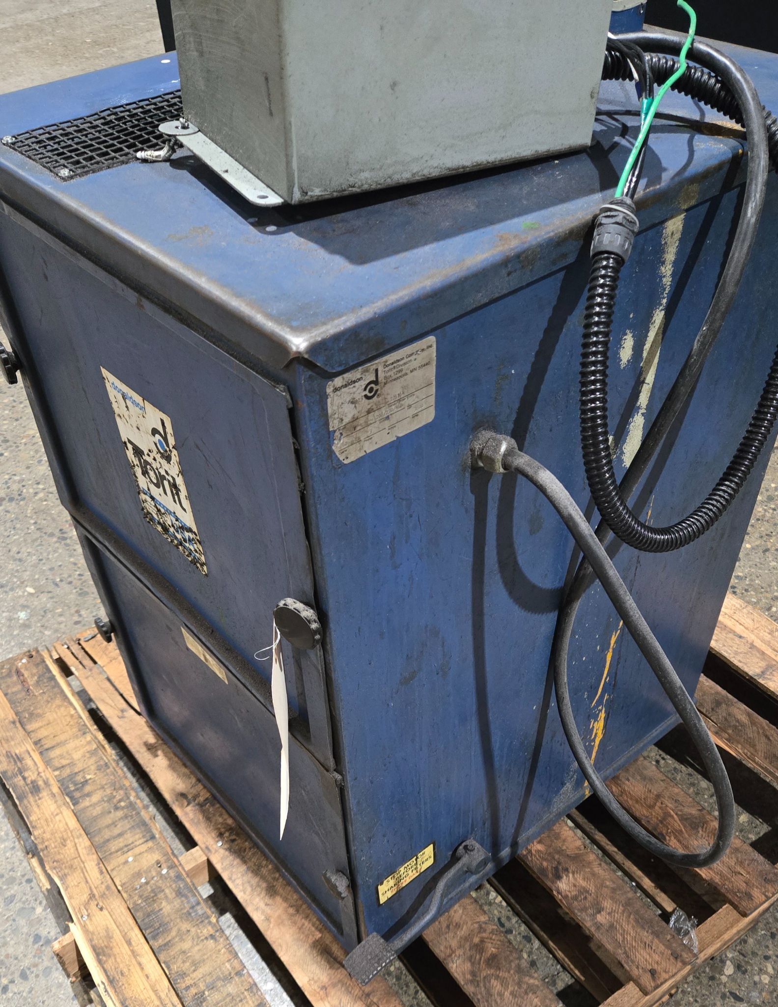 DONALDSON TORIT 64 DUST COLLECTOR 230/460V 3/4 HP USED 3