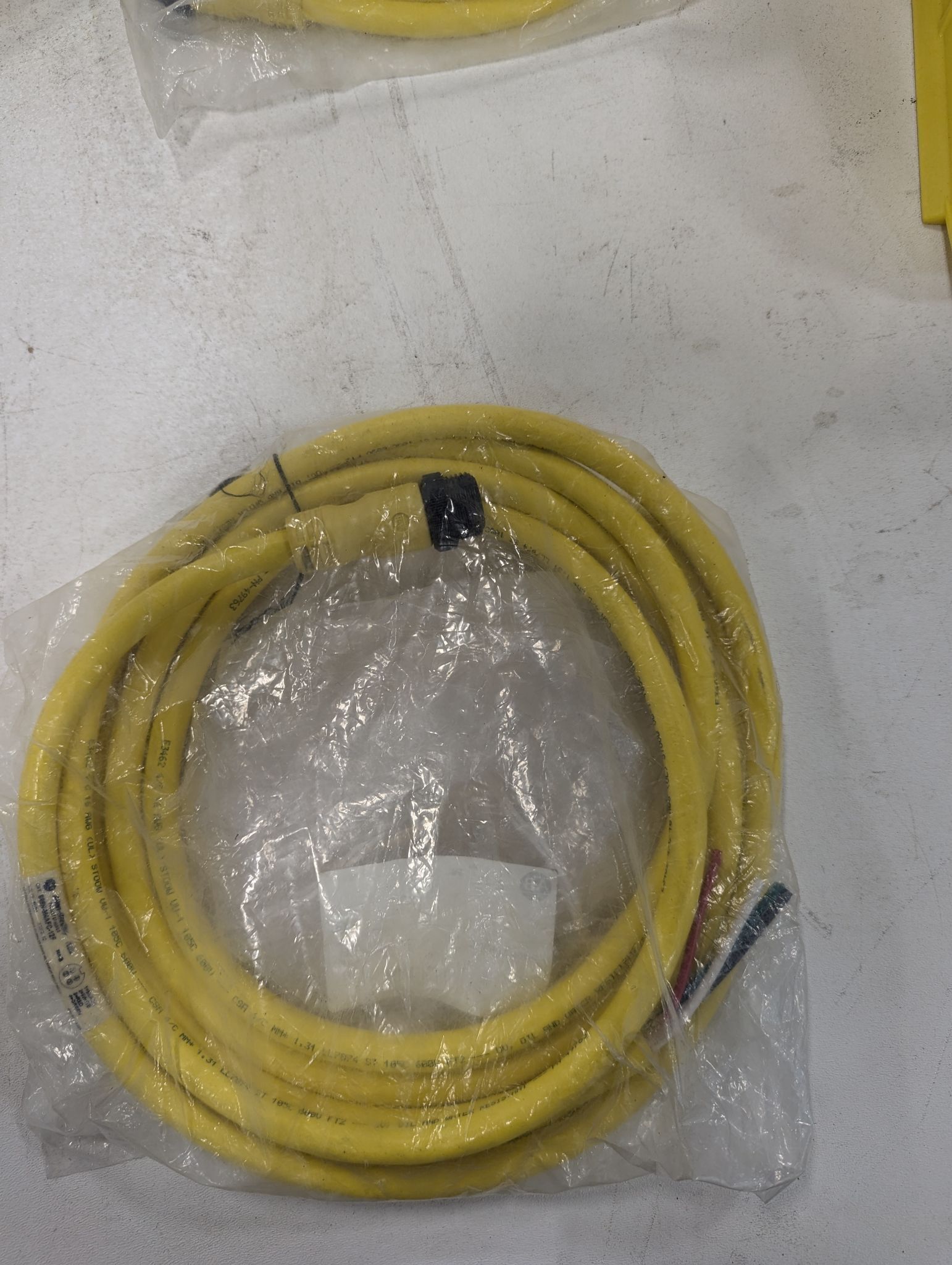 ALLEN BRADLEY CORDSET 889N-M4AFC-12F NEW 1