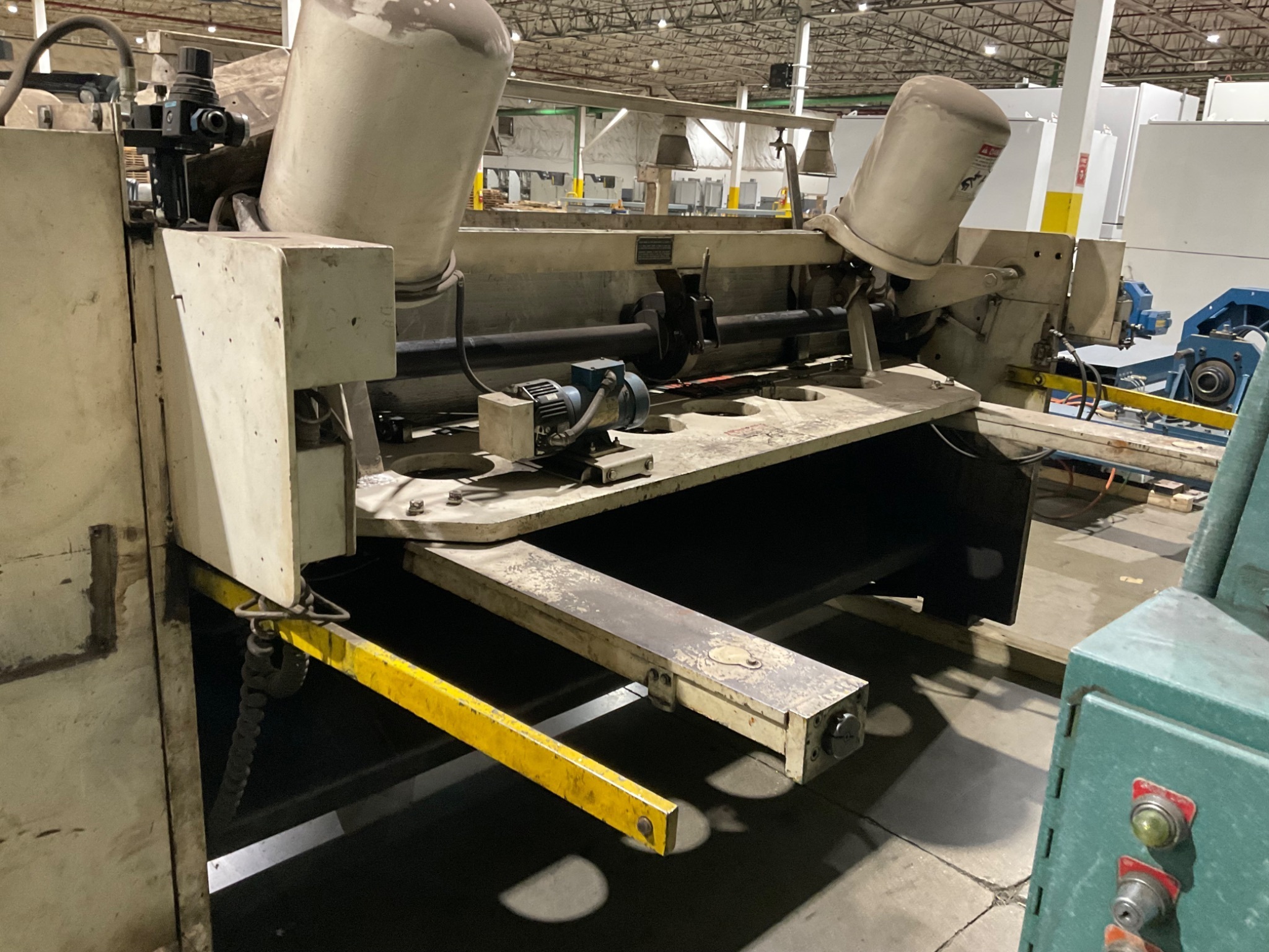 CINCINNATI 1810G SHEAR USED 11
