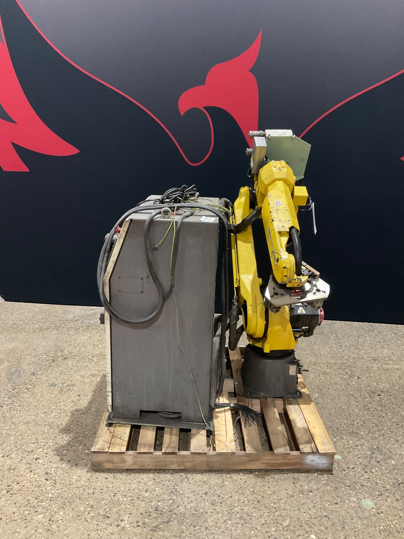 FANUC M-20IA ROBOT W R-30IA CONTROLLER USED 0
