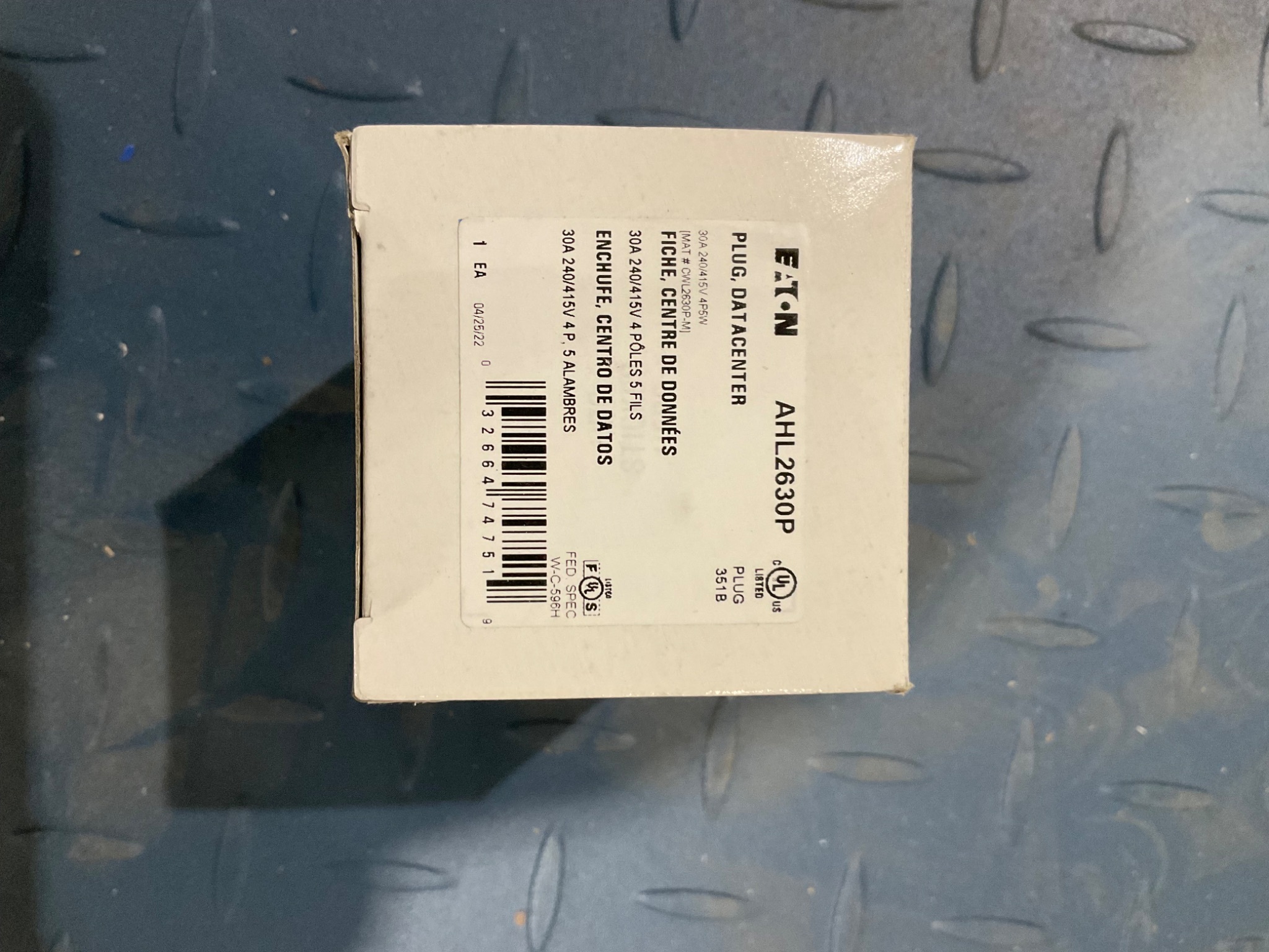 EATON AHL2630P DATA CENTER PLUG NEW 2