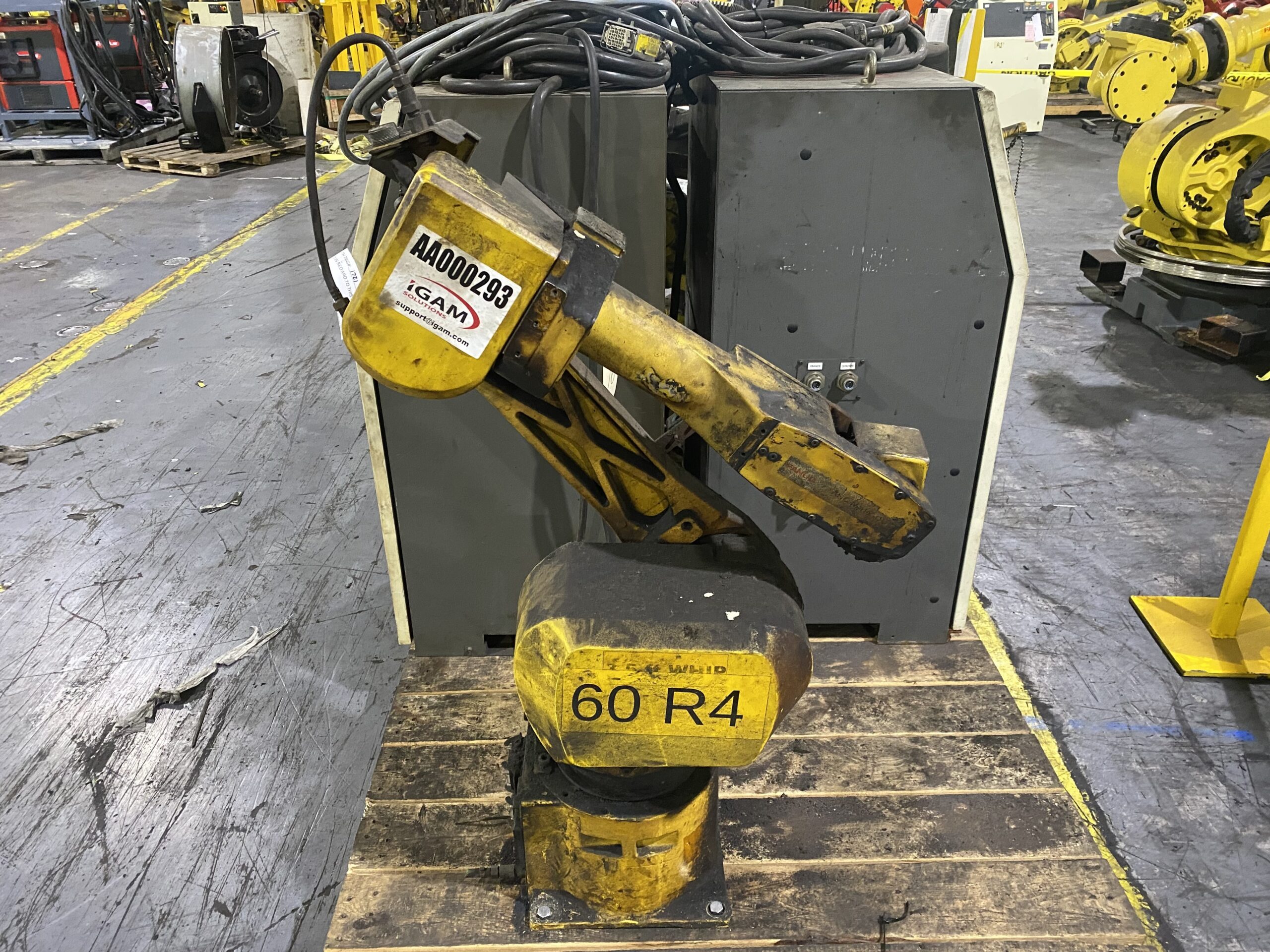 FANUC - ArcMate 100iB w/ R-J3iB Controls PARTS ONLY 0