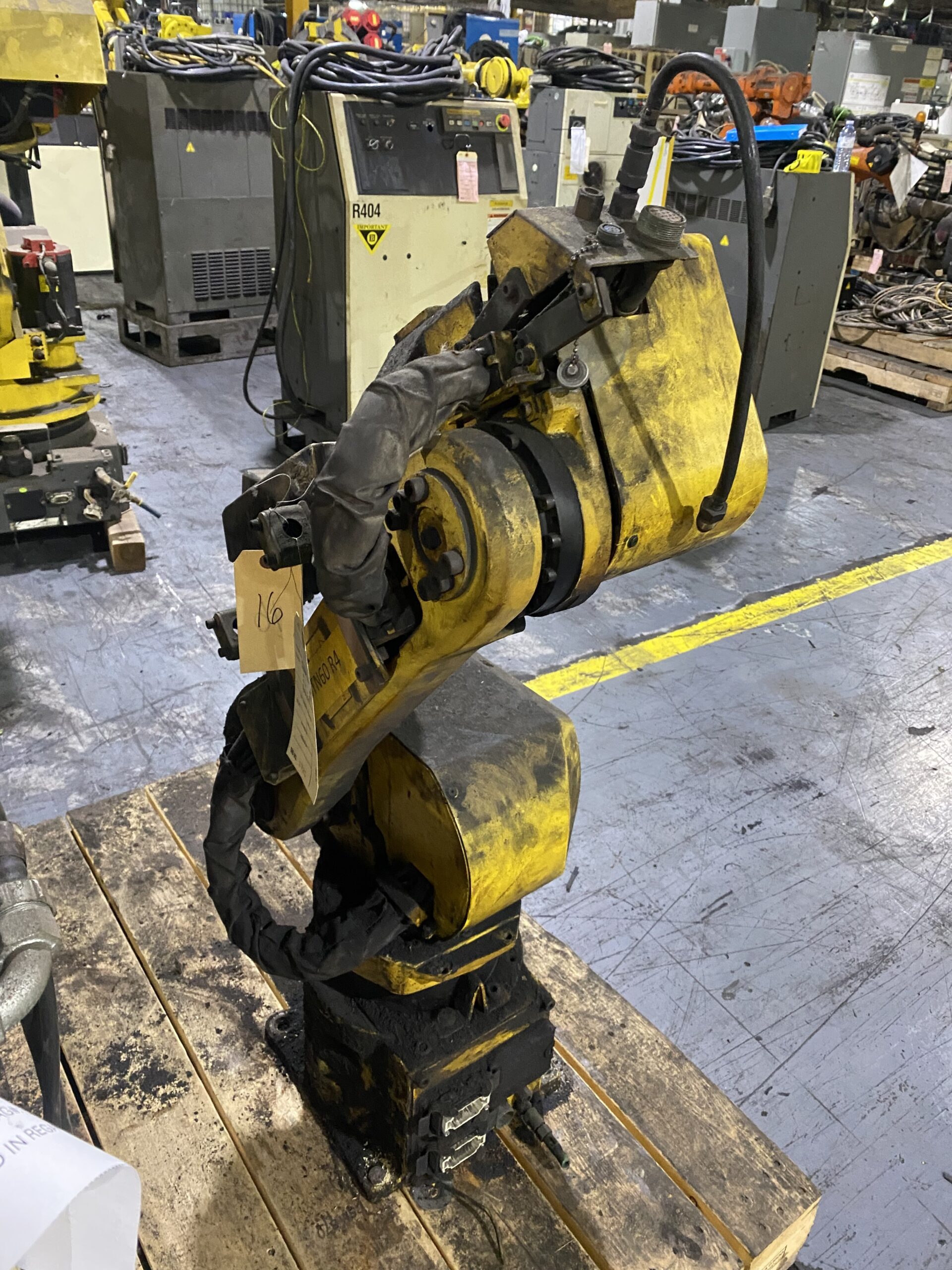 FANUC - ArcMate 100iB w/ R-J3iB Controls PARTS ONLY 2