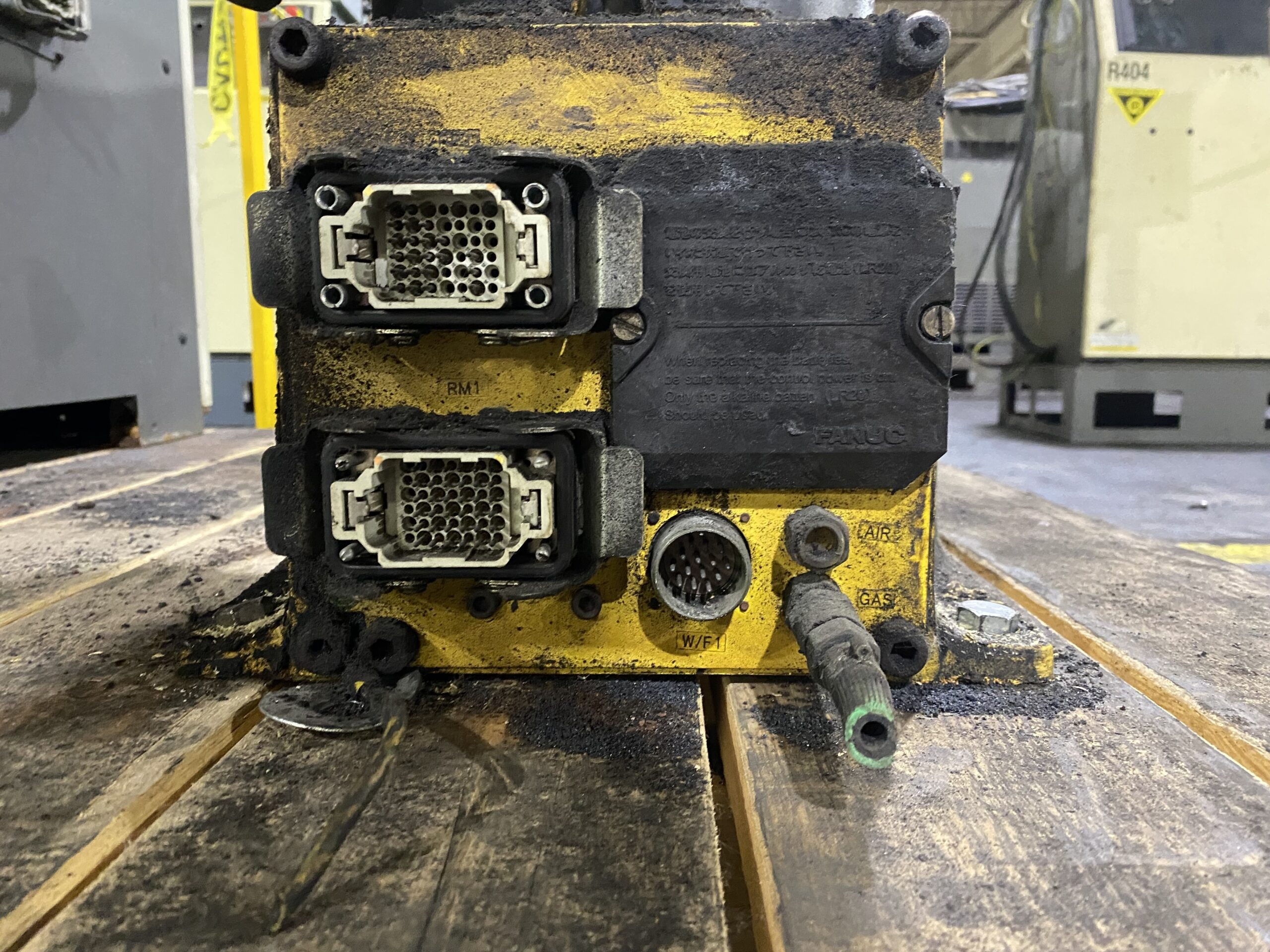 FANUC - ArcMate 100iB w/ R-J3iB Controls PARTS ONLY 3