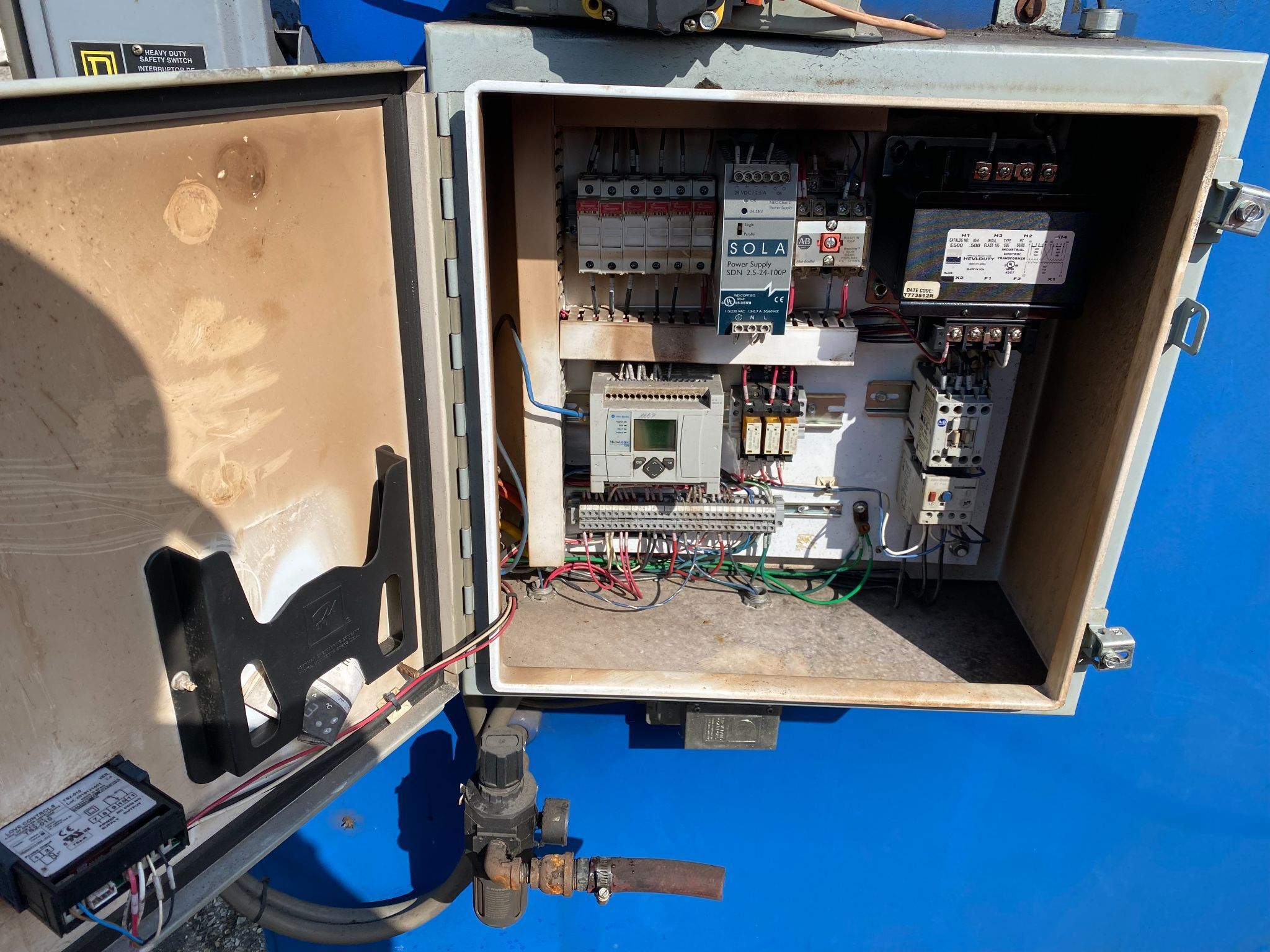 RoboVent DFS-4000-4-M1836 Dust Collector USED 9