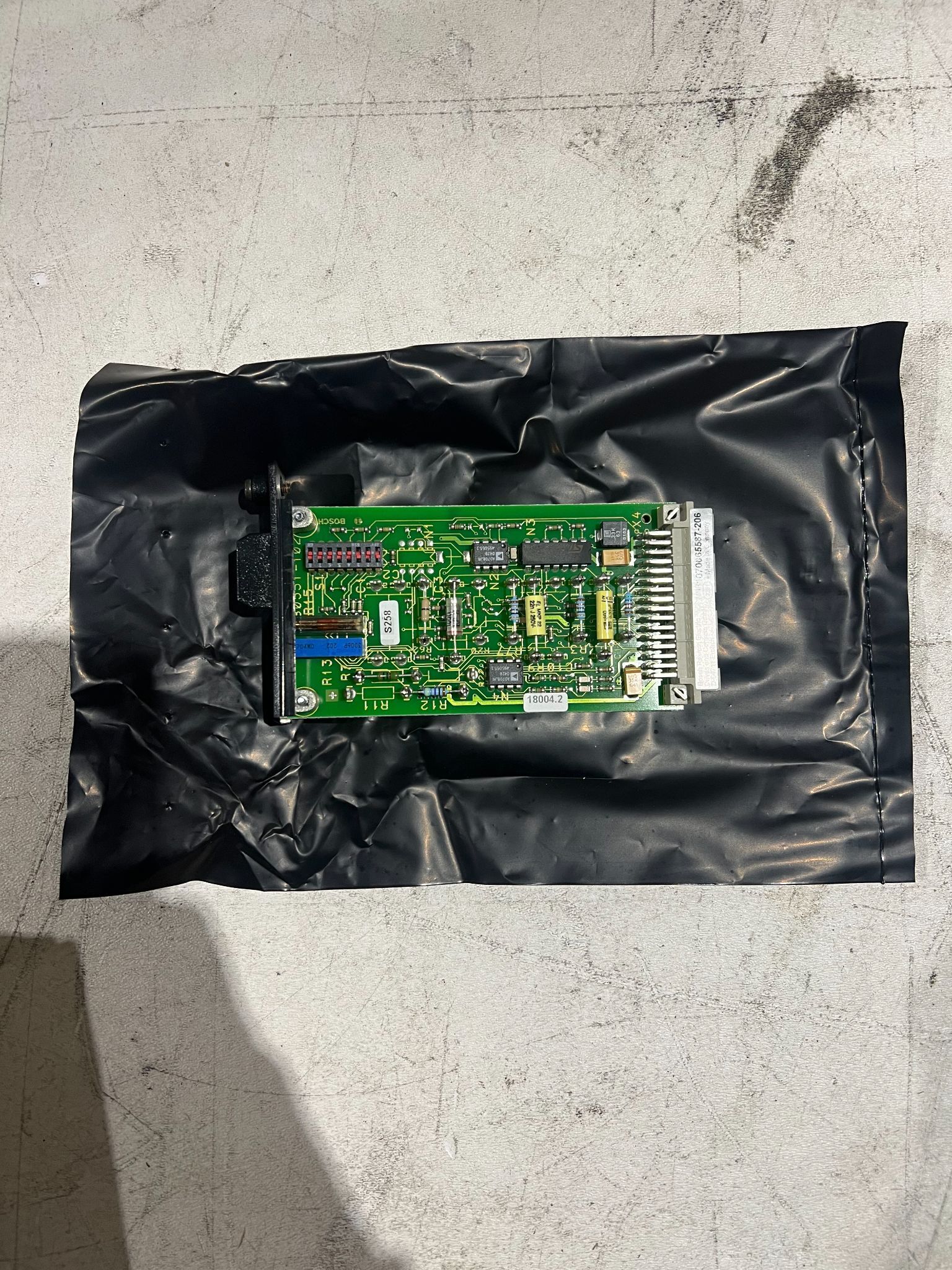 REXROTH 1070065587-206 CIRCUIT BOARDS NEW 1