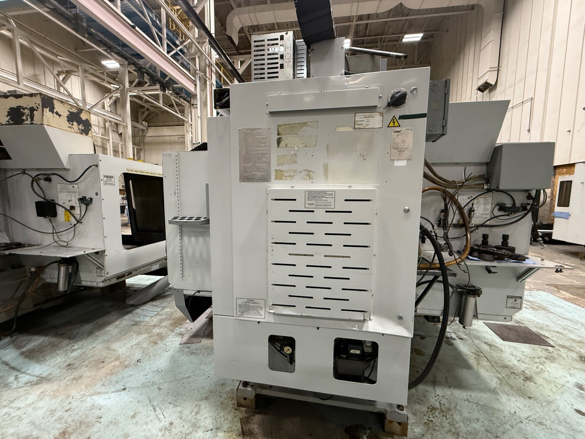 2002 HAAS VF-3B CNC VERTICAL MACHINING CENTER USED 4