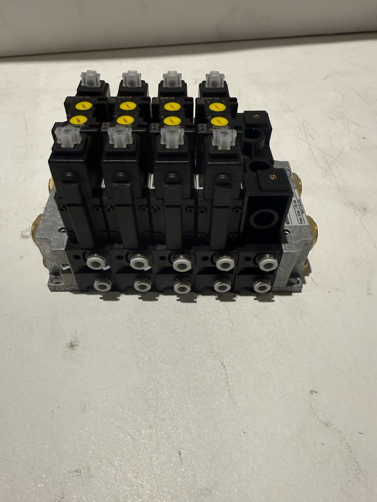 REXROTH AVENTIX R976500574 VALVEPACK USED 1