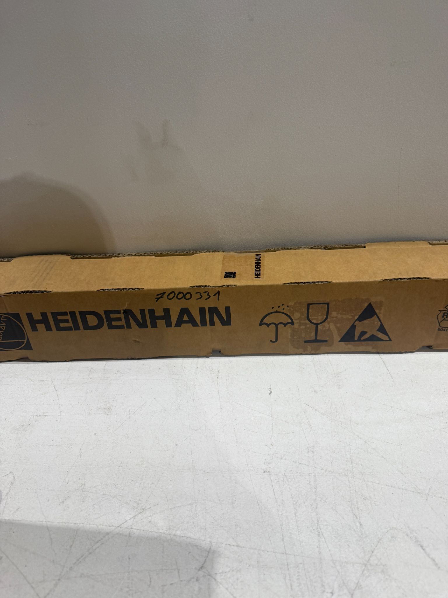 HEIDENHAIN AE LS 477 LINEAR ENCODER NEW BOX 1