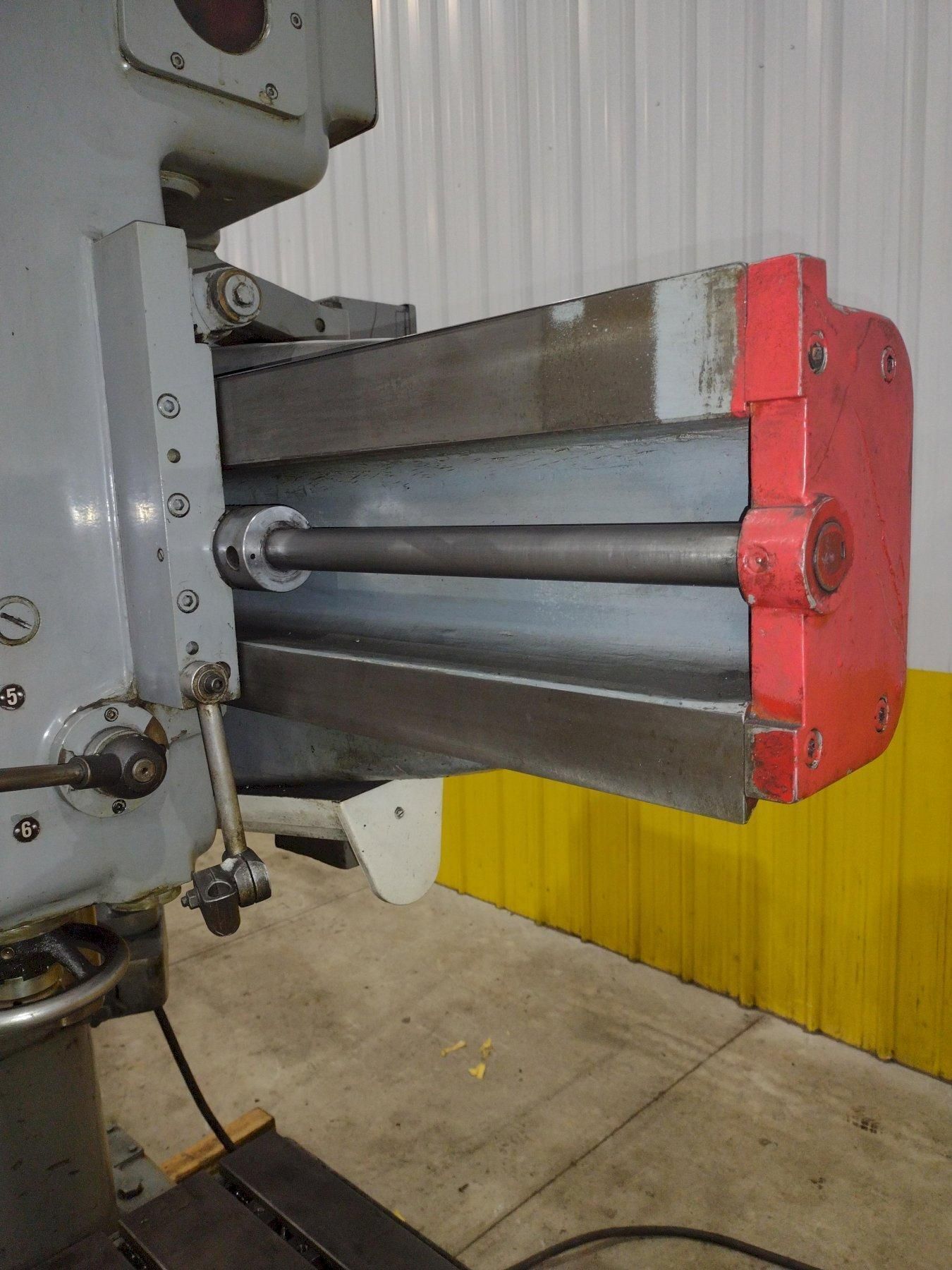 AMERICAN HMT MODEL #RD61 RADIAL ARM DRILL 18