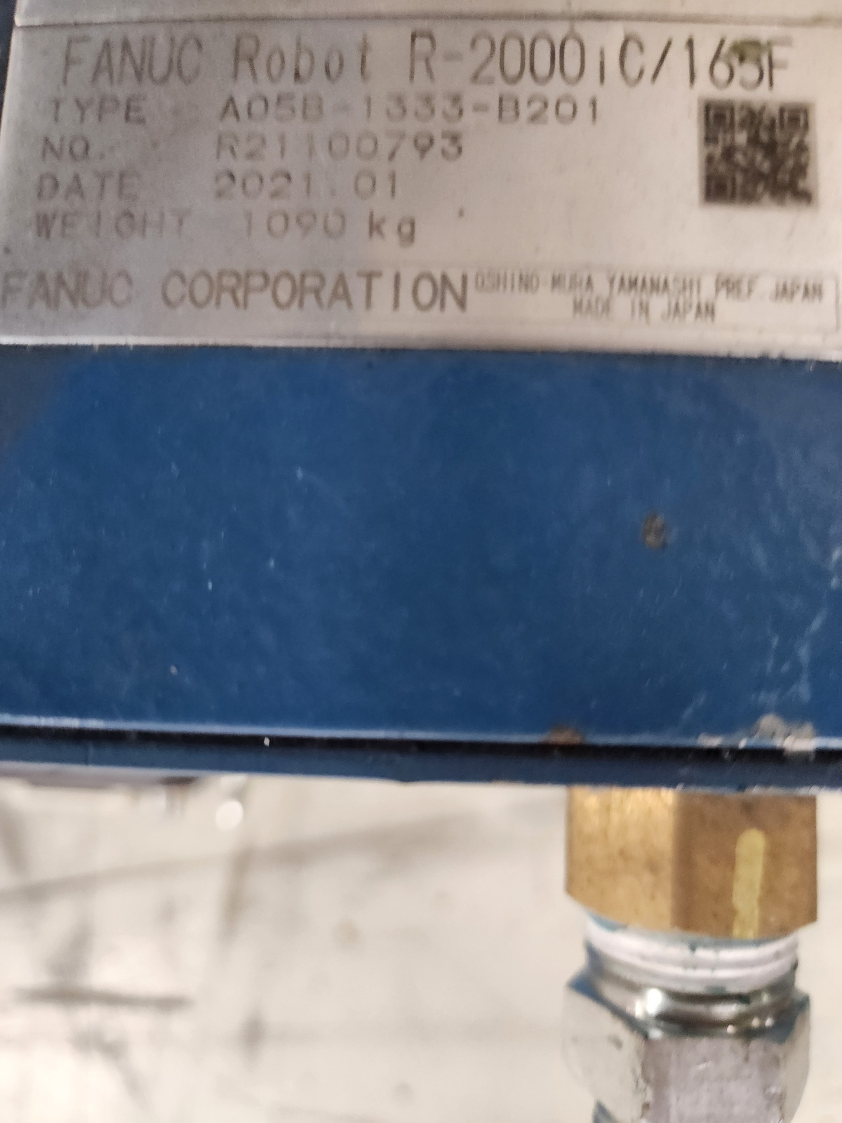 FANUC R200IC 165F A05B-1333-B201 W/ R-30IB PLUS CONTROLS A05B-2610-B022 USED 7