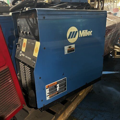 Miller Auto Invision Welder Stock# 903616 Part# LB186587 USED 1