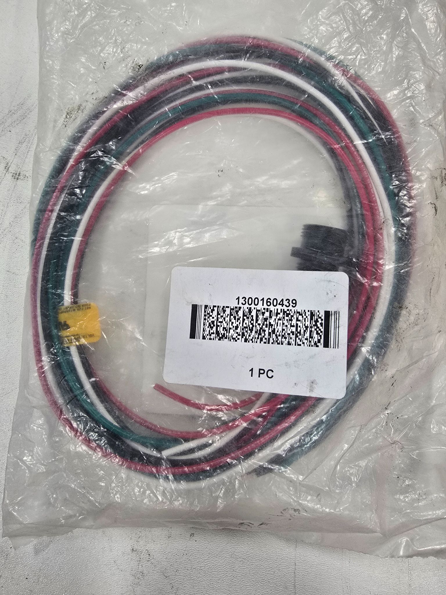 ALLEN BRADLEY 888N-F4AF1-9F 4PIN MINI FEMALE ST 16AWG 9FT NEW 2