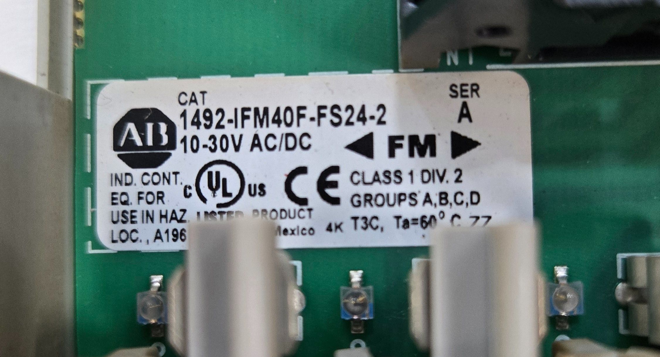 ALLEN BRADLEY 1492-IFM40F-F24-2 40 POINT TERMINATION MODULE SER A USED 2