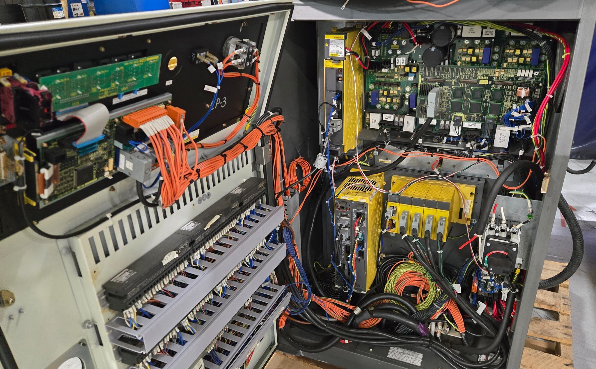 FANUC R2000IA/165F ROBOT /R-J3IB CONTROLLER USED 8