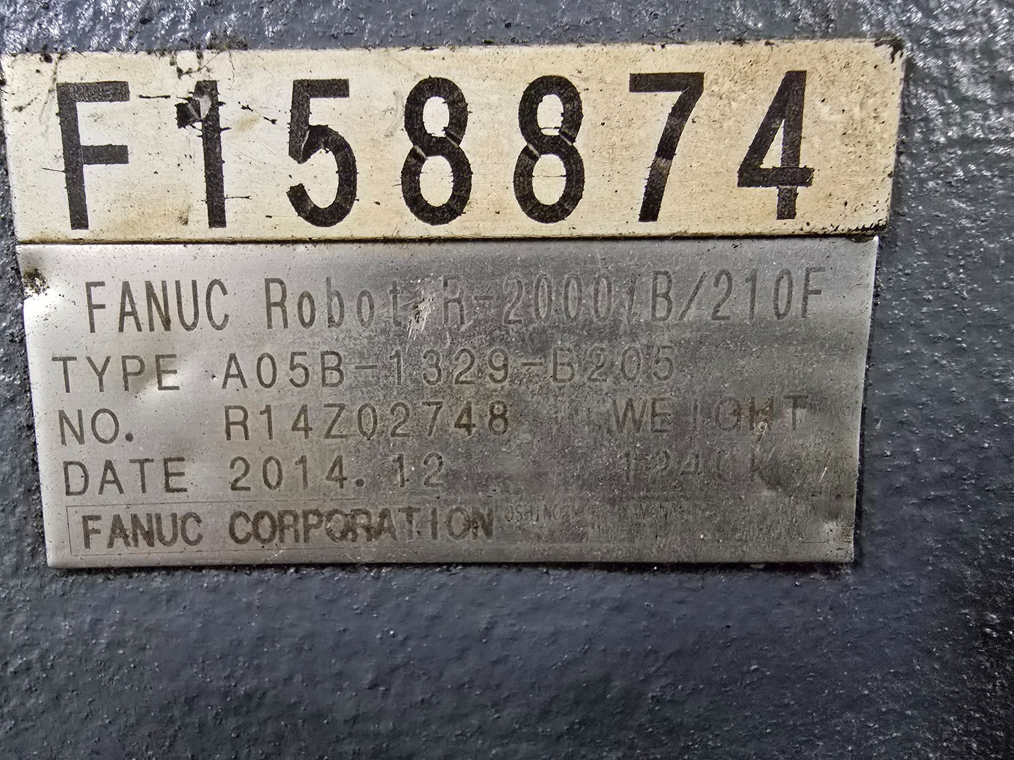 FANUC R-2000IB/210F ROBOT / R30IB CONTROLLER USED 4
