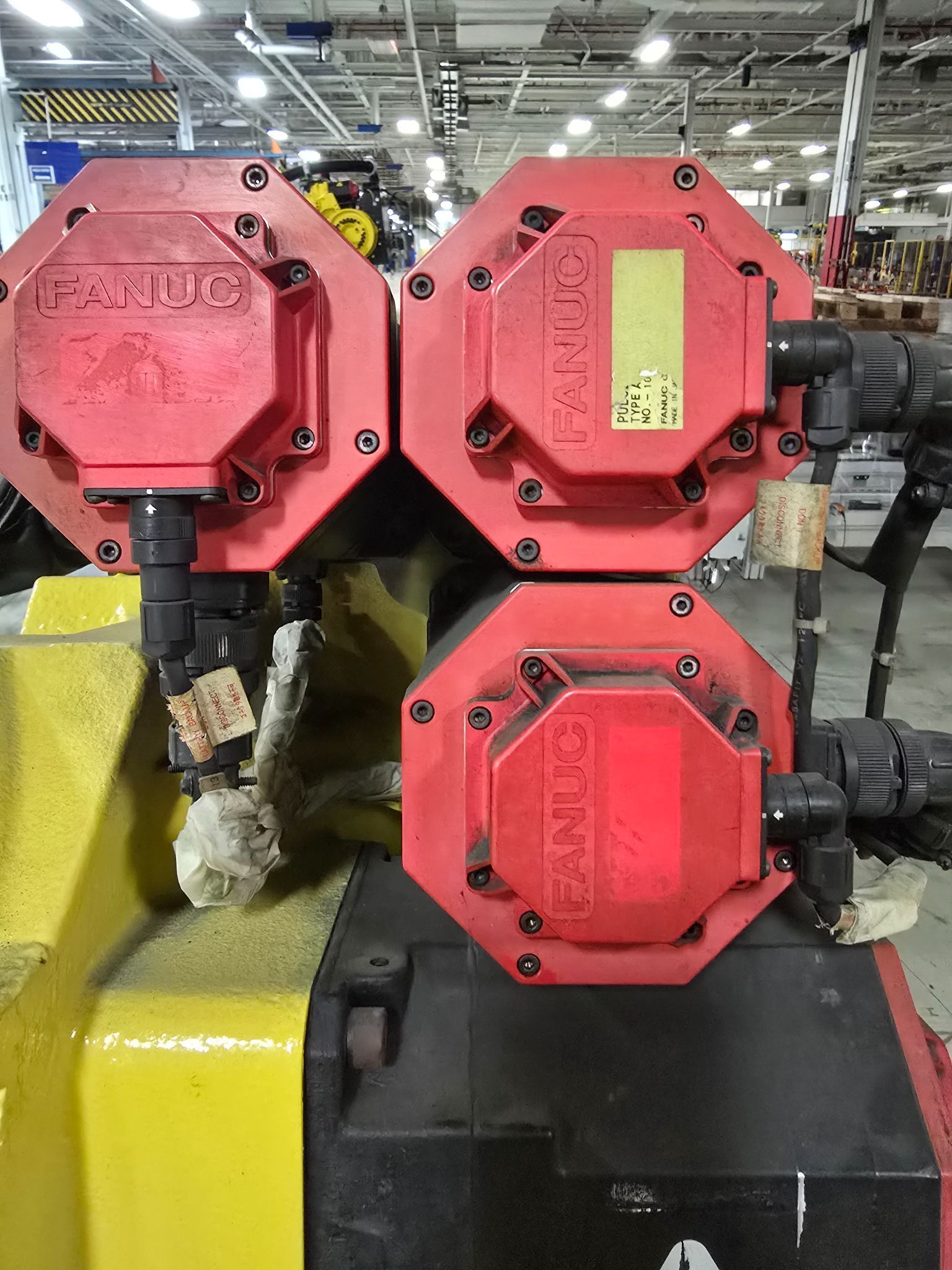FANUC R-2000IB/210F ROBOT / R30IB CONTROLLER USED 2