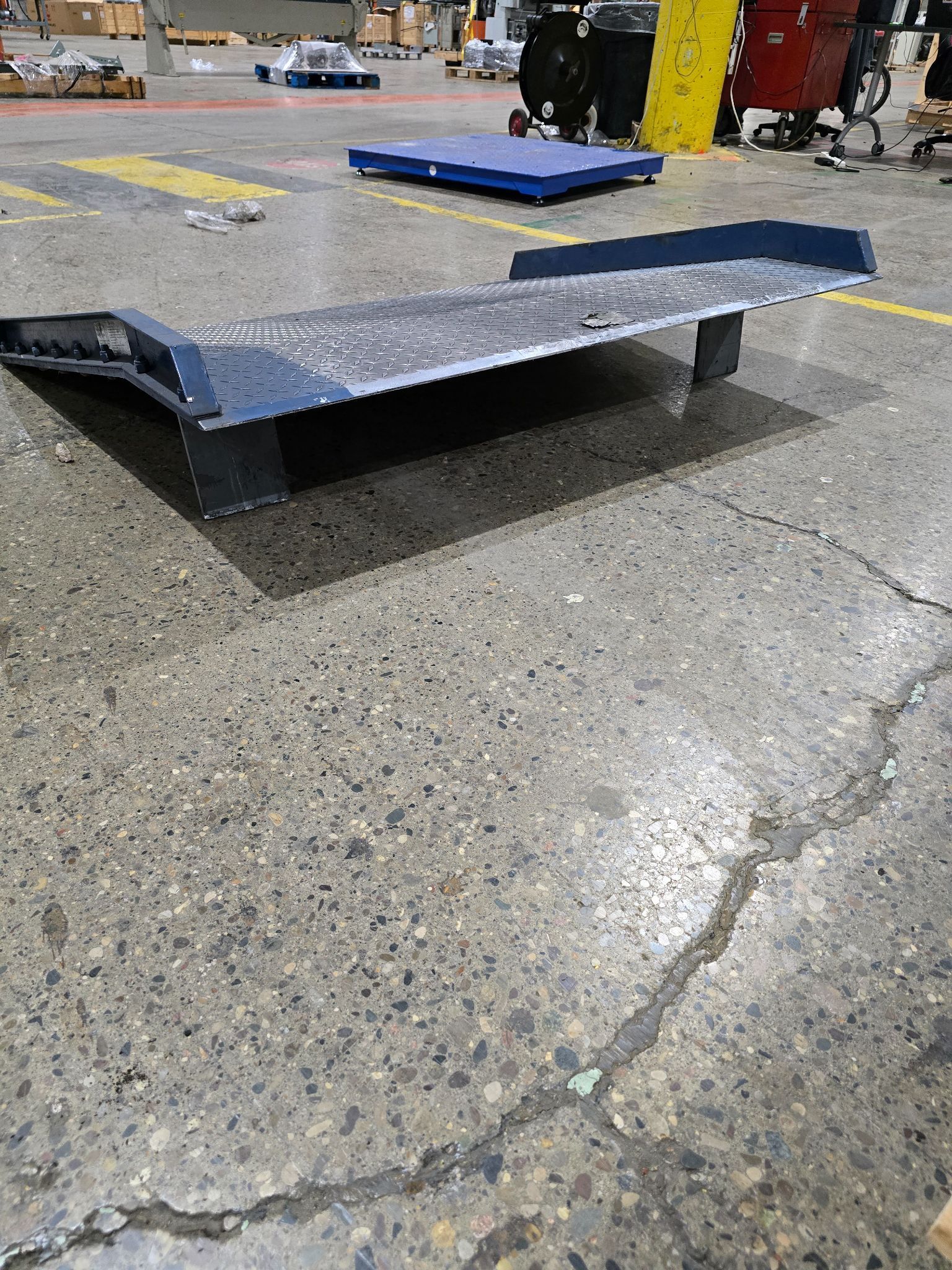 ULINE H-1289 DOCK PLATE 6 0 X 48 USED 2