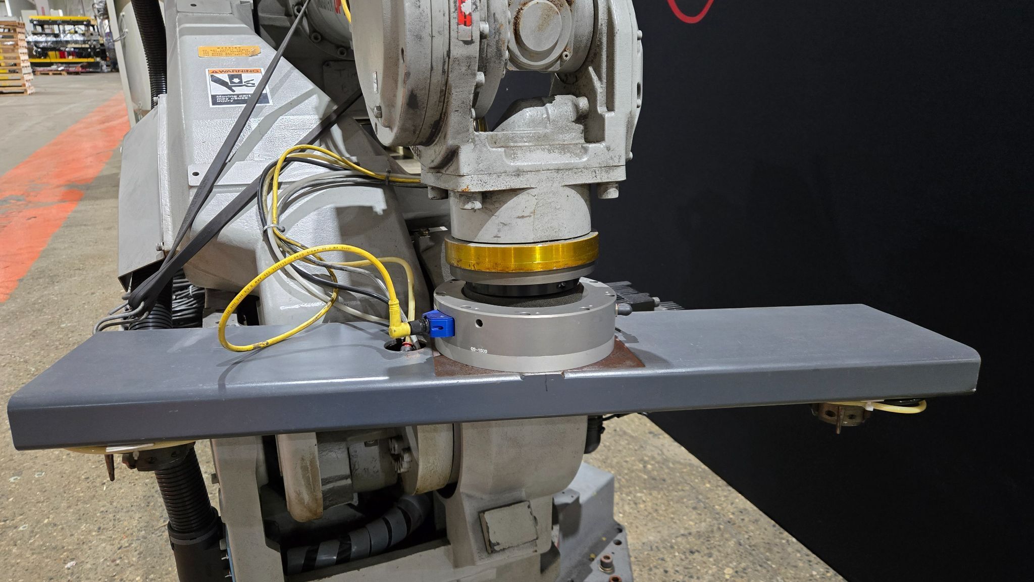 YASKAWA MOTOMAN UP130-RB00 INDUSTRIAL ROBOT ARM AND CONTROL CABINET USED 2