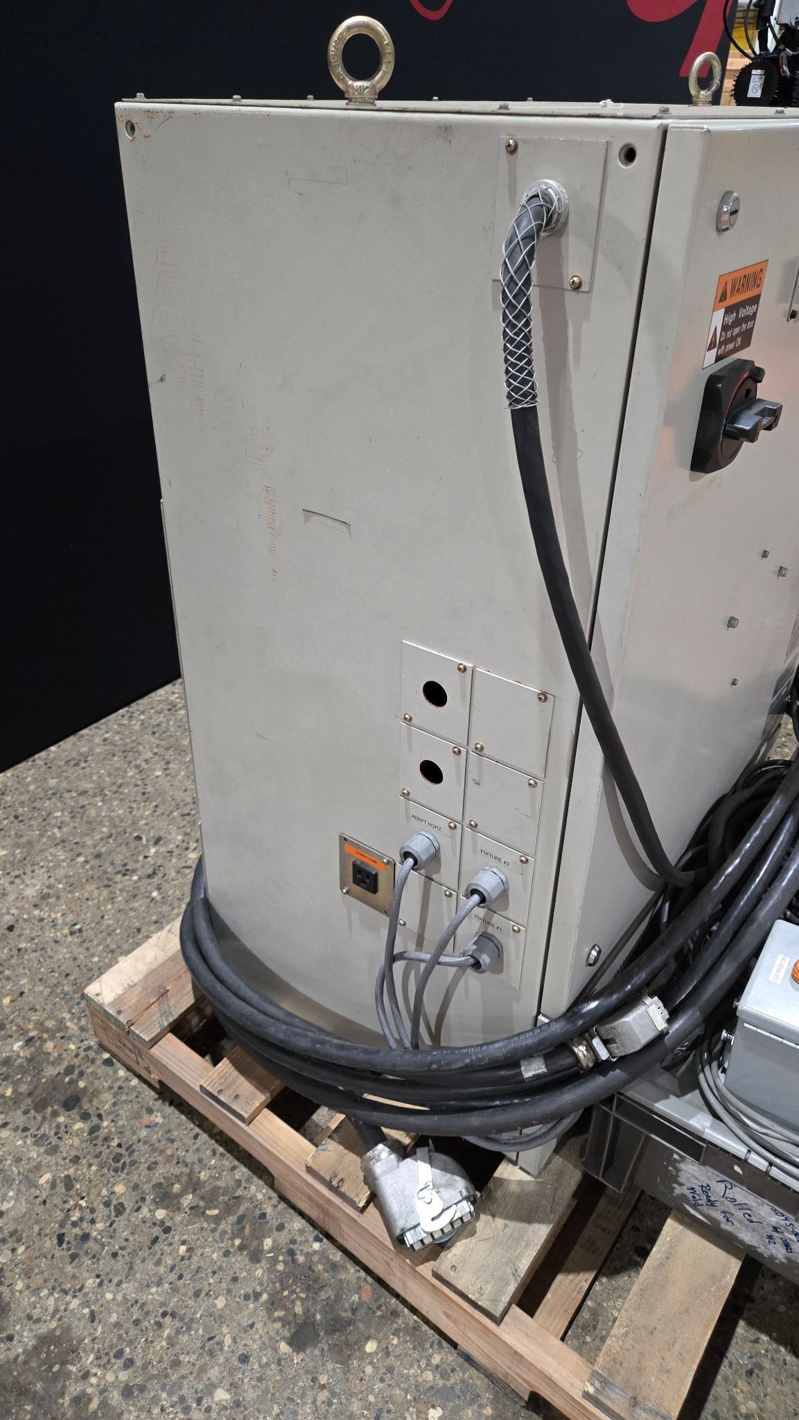 YASKAWA MOTOMAN UP130-RB00 INDUSTRIAL ROBOT ARM AND CONTROL CABINET USED 10