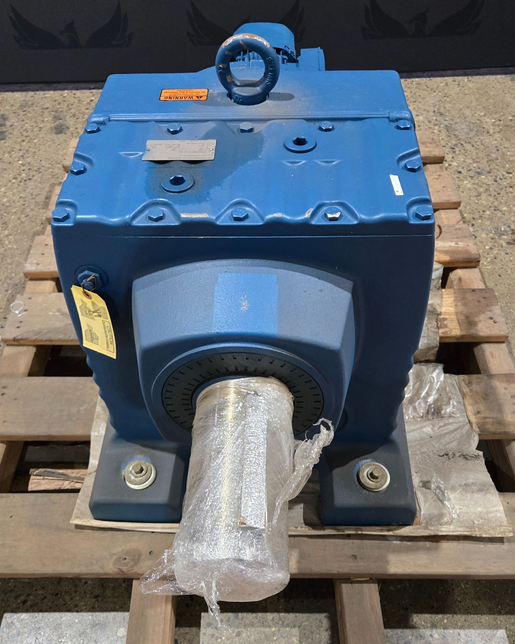 SEW EURODRIVE R147R77DRE80M4BE1HR GEARMOTOR USED 1