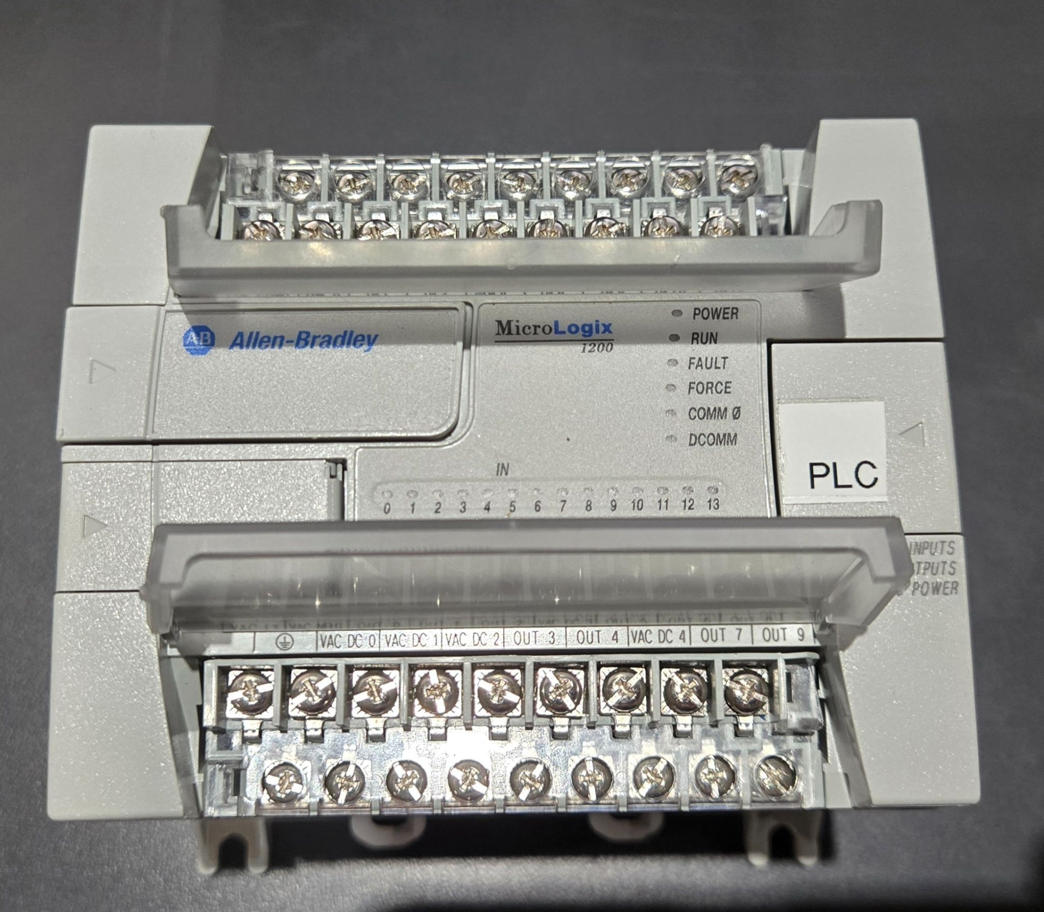 ALLEN BRADLEY 1762-L24BWA PROGRAMMABLE CONTROLLER USED 1