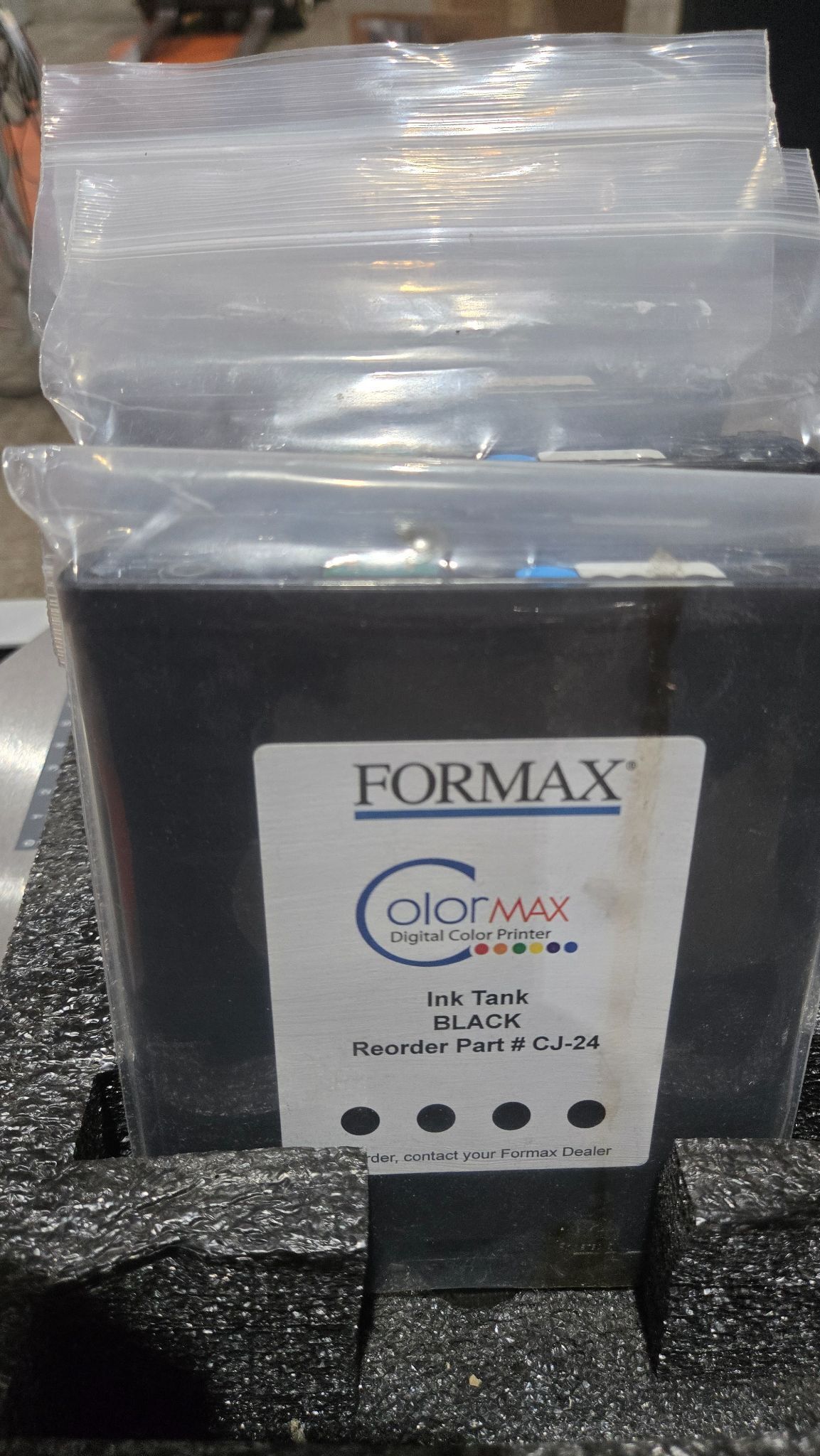 FORMAX COLORMAX8 DIGITAL COLOR PRINTER WITH CONVEYOR AND EXTRA INK CARTRIDGES USED 15