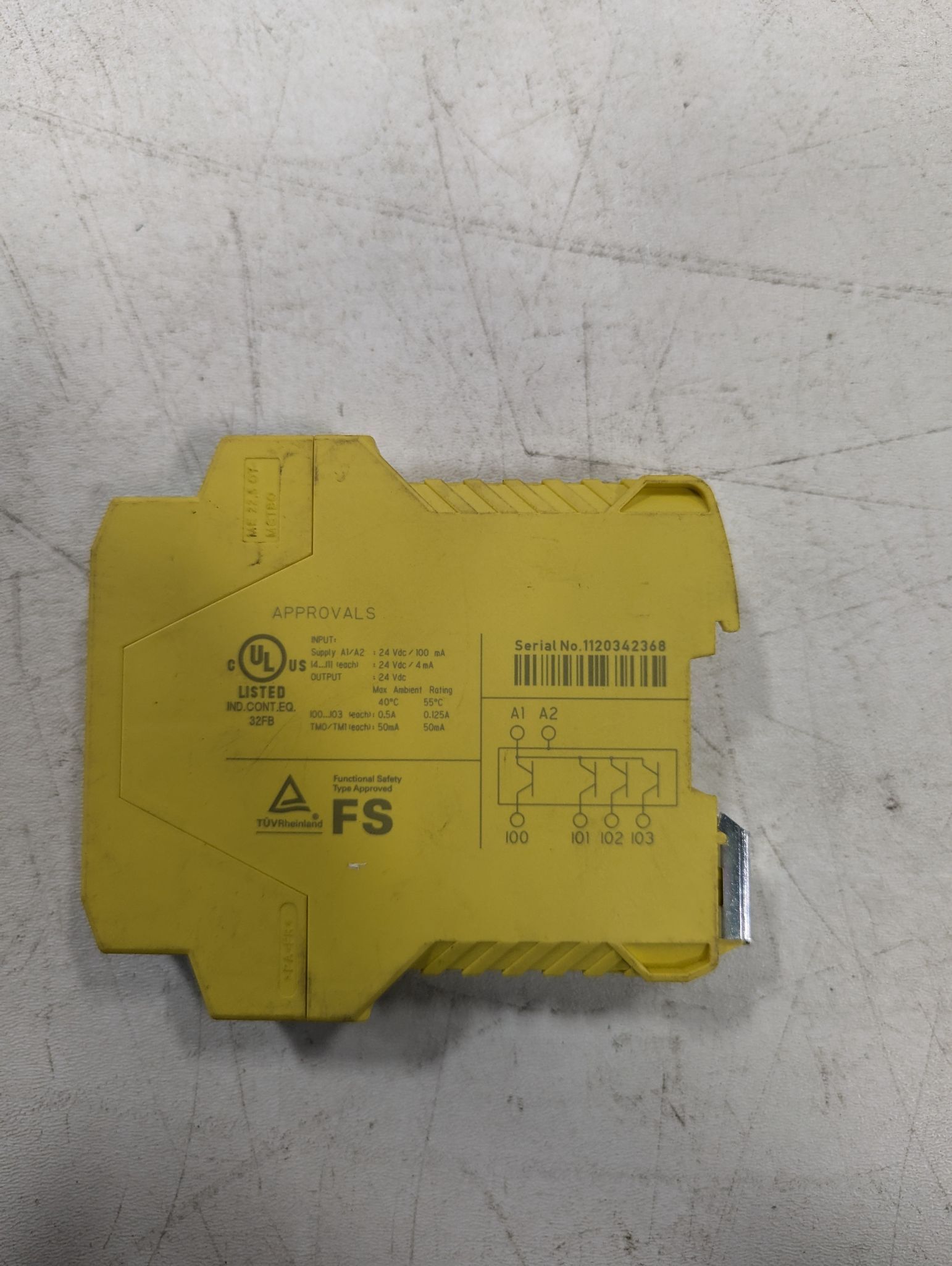 PHOENIX CONTACT PSR-SCP-24DC/TS/SDI8/SDI04 RELAY OUTPUT MODULE USED 2