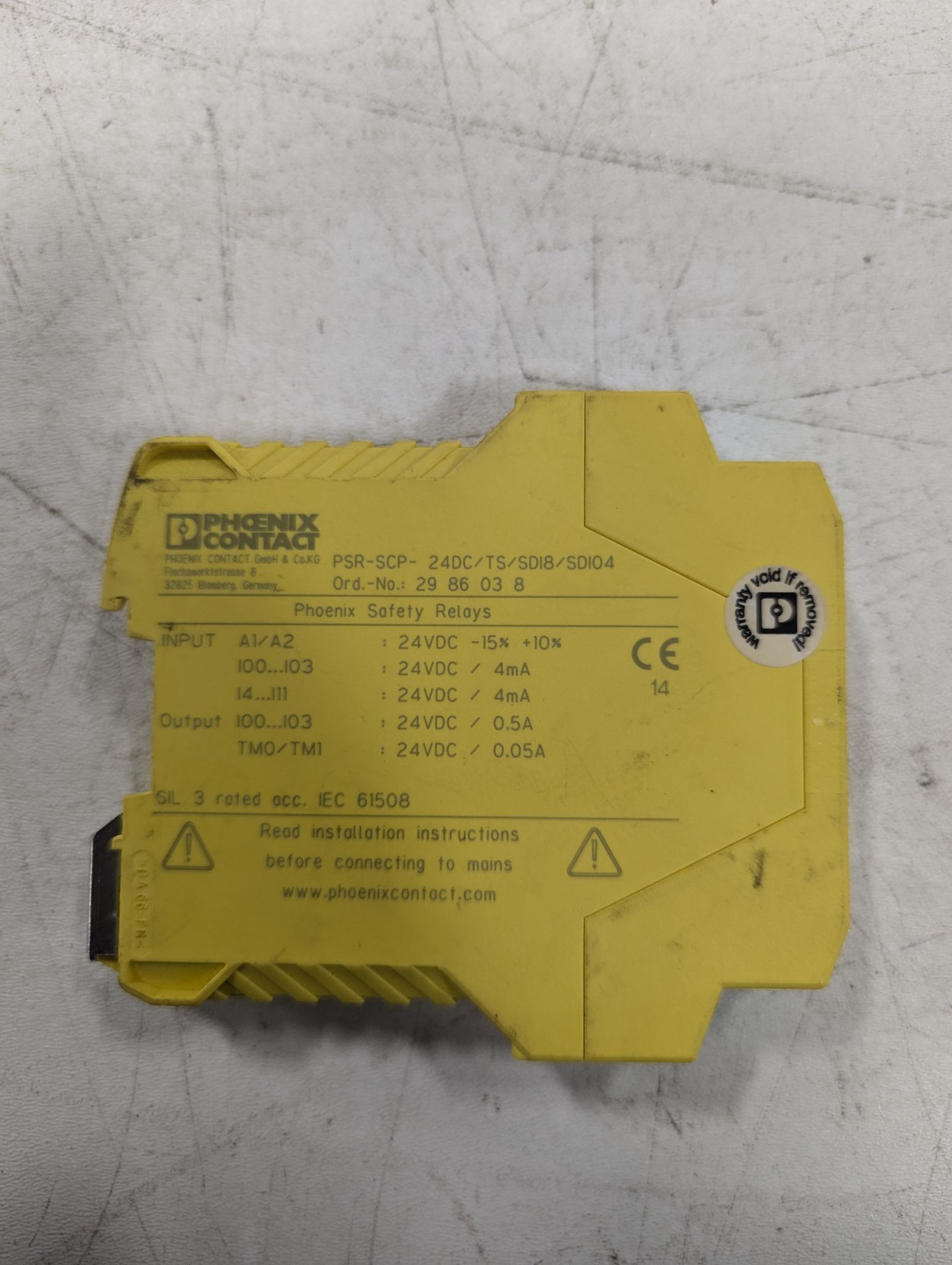 PHOENIX CONTACT PSR-SCP-24DC/TS/SDI8/SDI04 RELAY OUTPUT MODULE USED 1