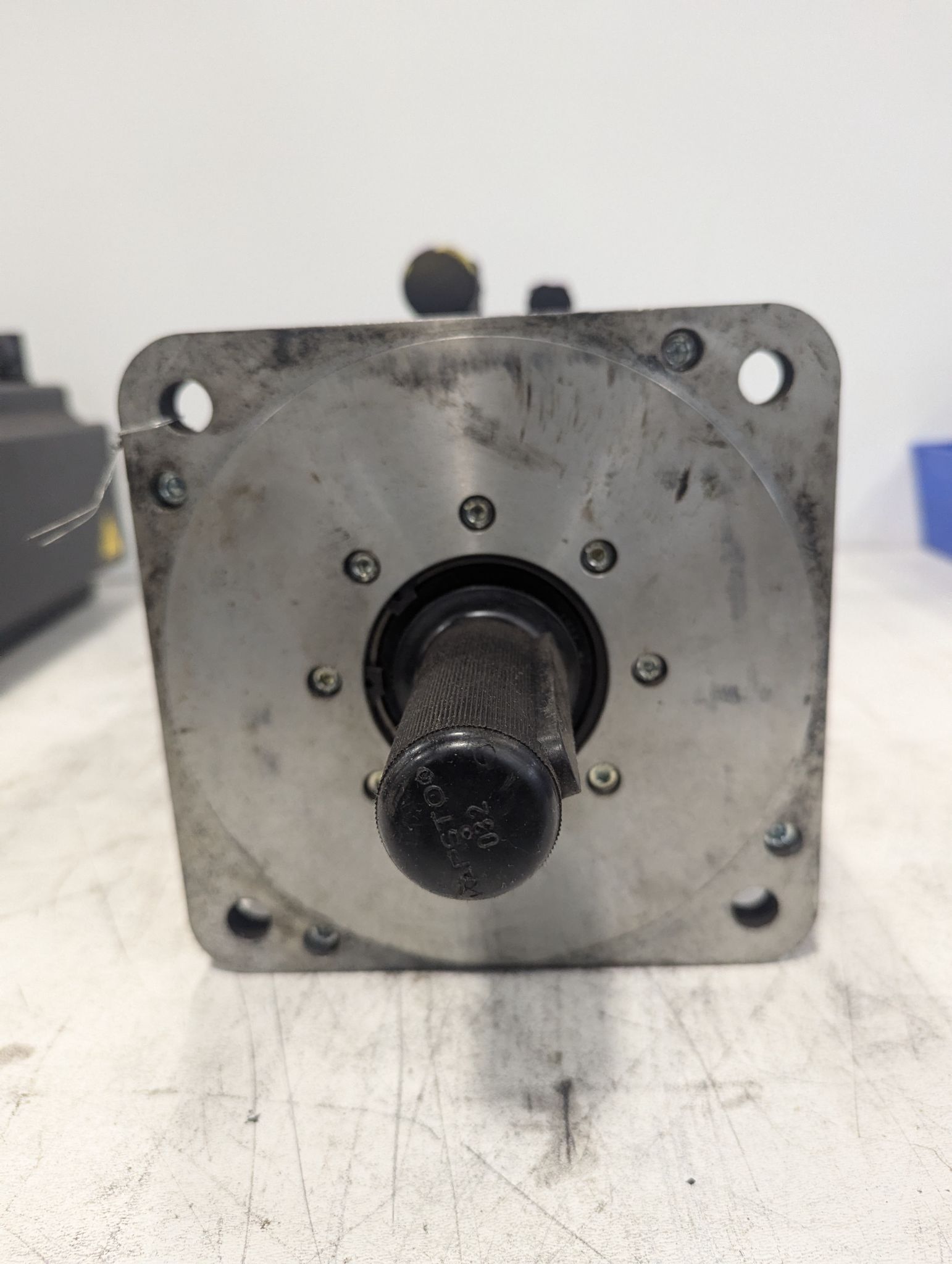 KUKA KK69N-YYYY-057 SERVO MOTOR USED 2