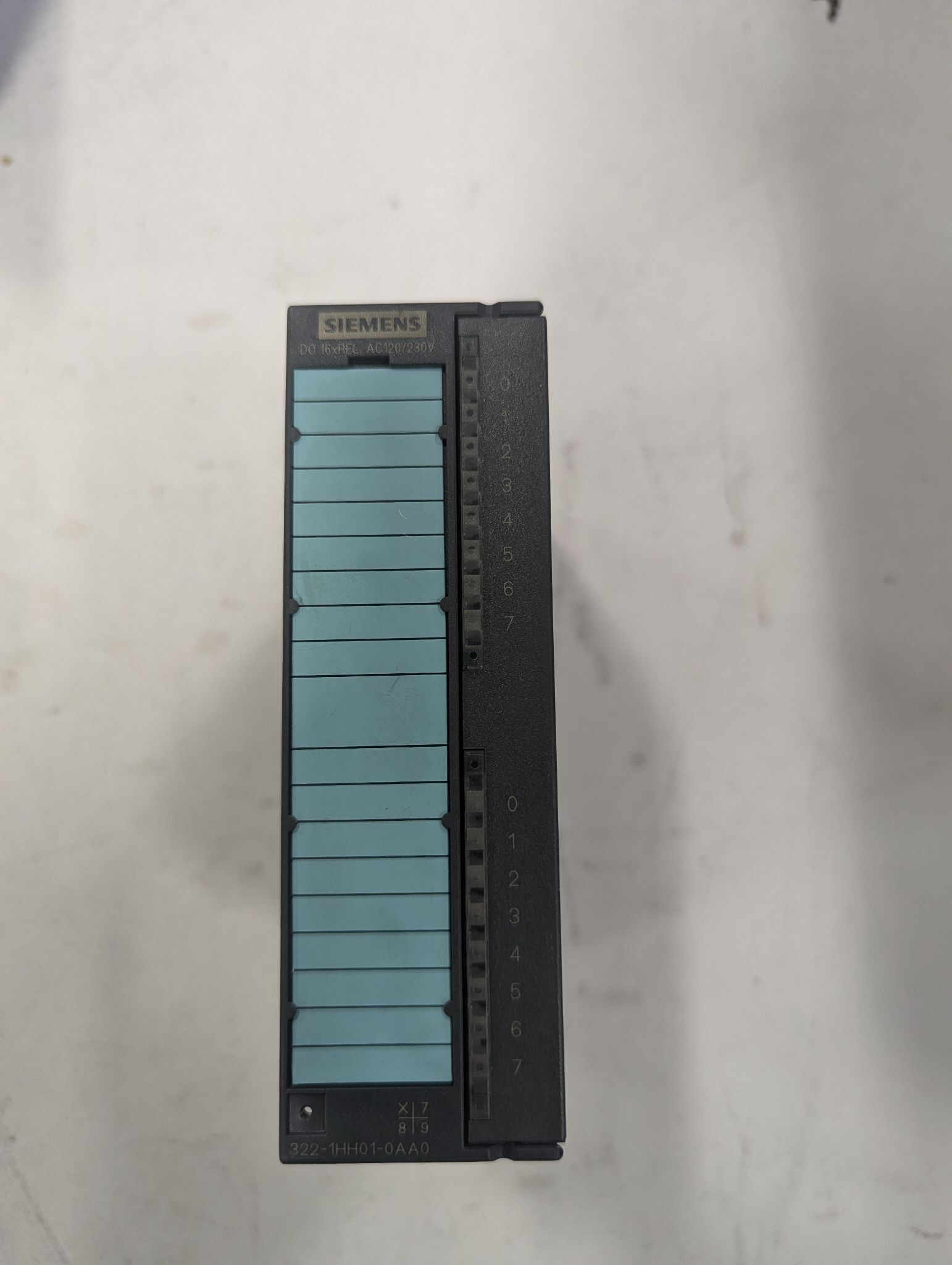 SIEMENS 6ES7 322-1HH01-0AA0 SIMATIC S7 EXPANSION MODULE USED 1