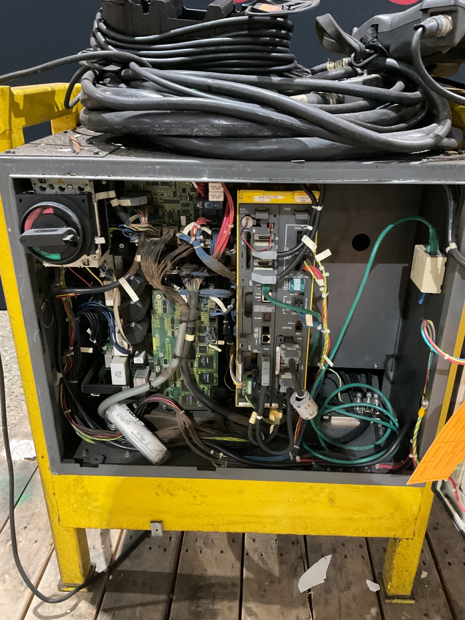 FANUC M-710iC/50 ROBOT + R-30iB CONTROLLER 2012 USED 8