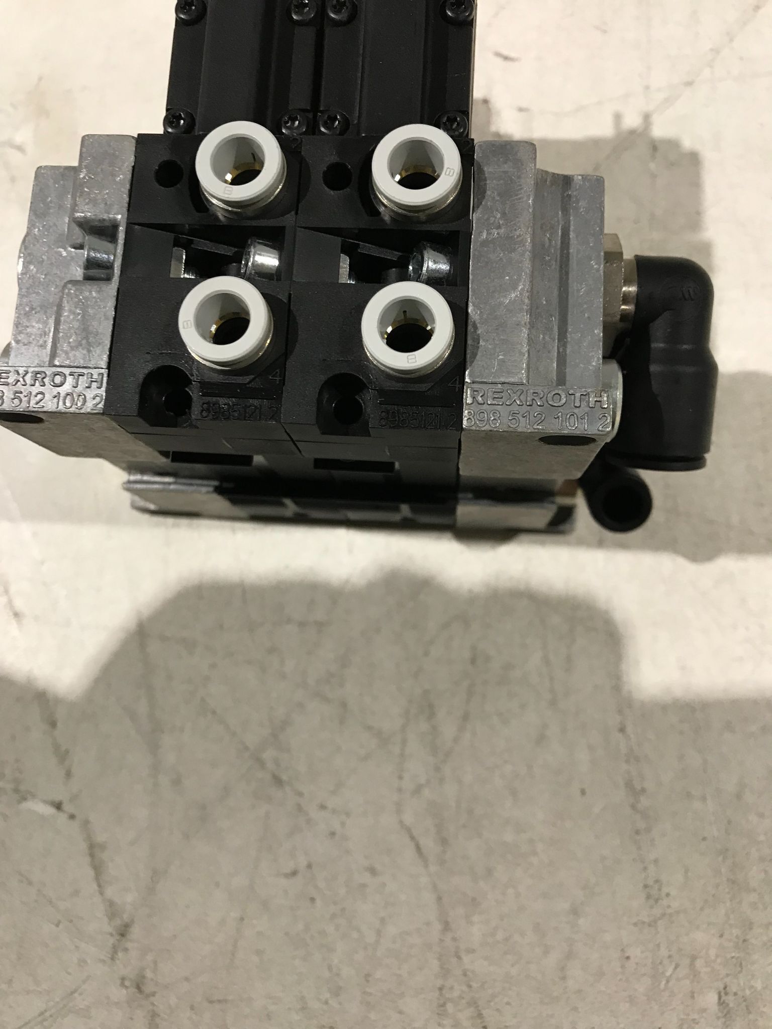 REXROTH VALVE 8985121012 NEW 2