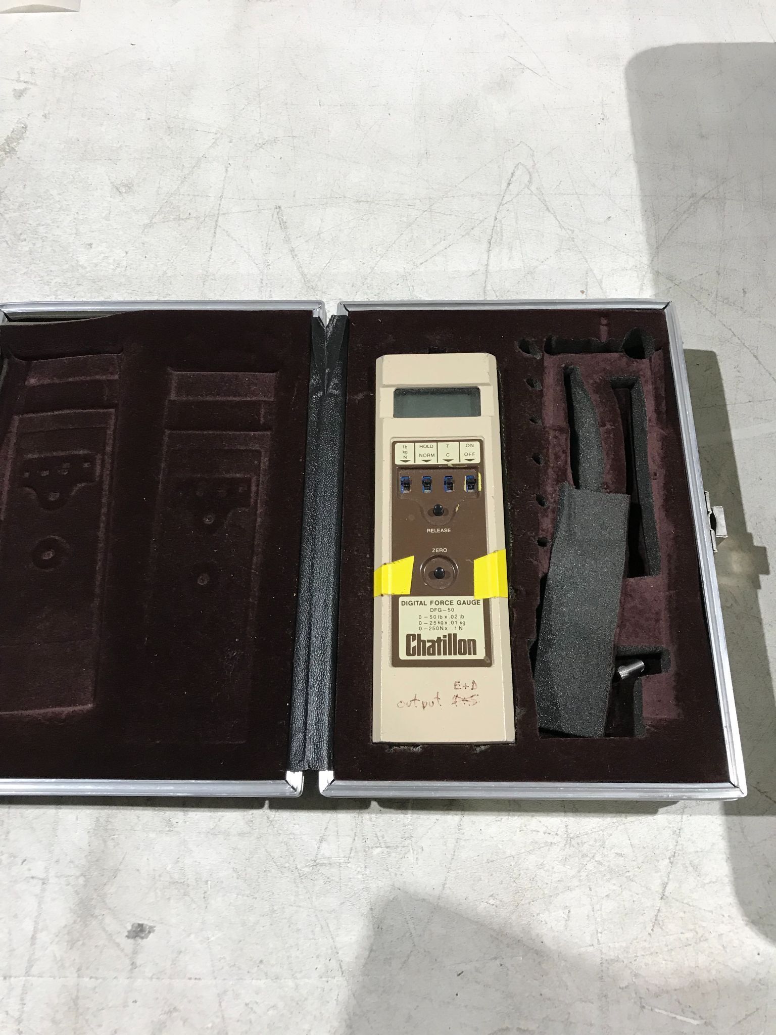 CHATILLION DFG-50 DIGITAL FORCE GAUGE USED IN CASE 1