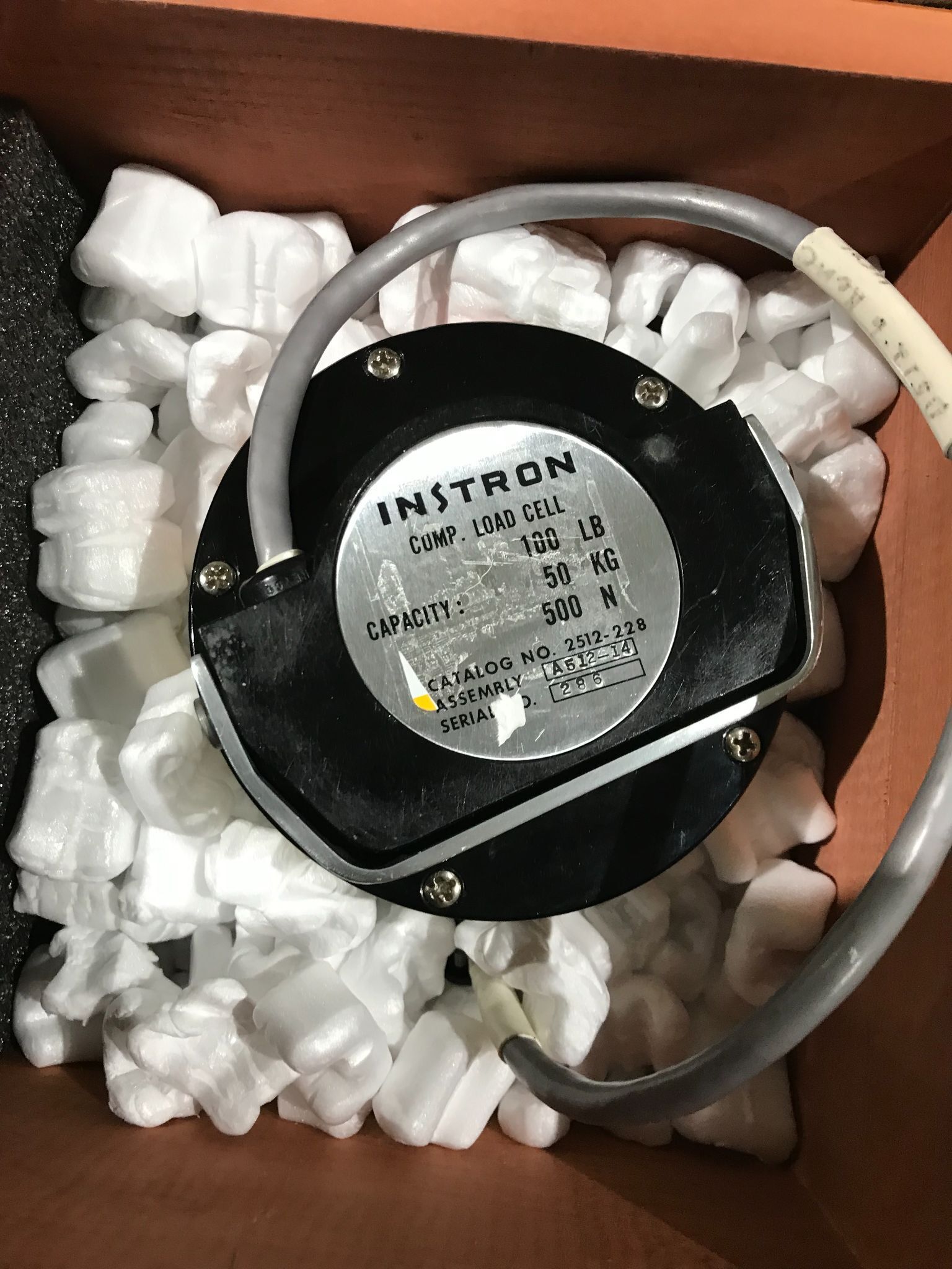 INSTRON 2512-228 COMPRESSION LOAD CELL USED IN CASE 1