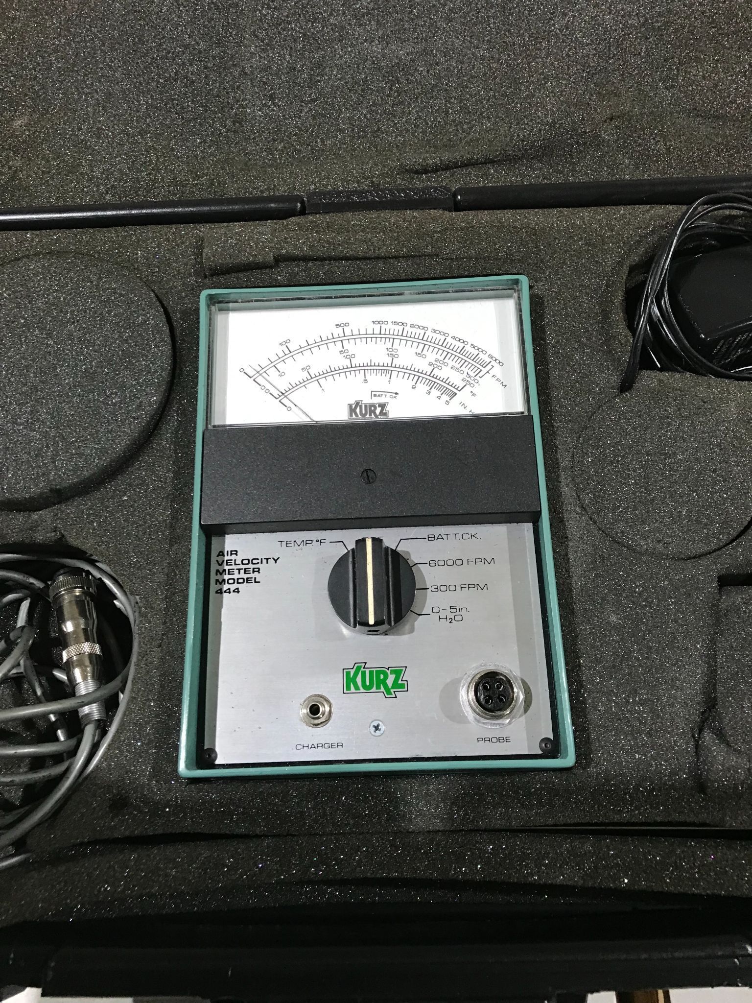 KURZ AIR VELOMETER 444 USED IN CASE 2
