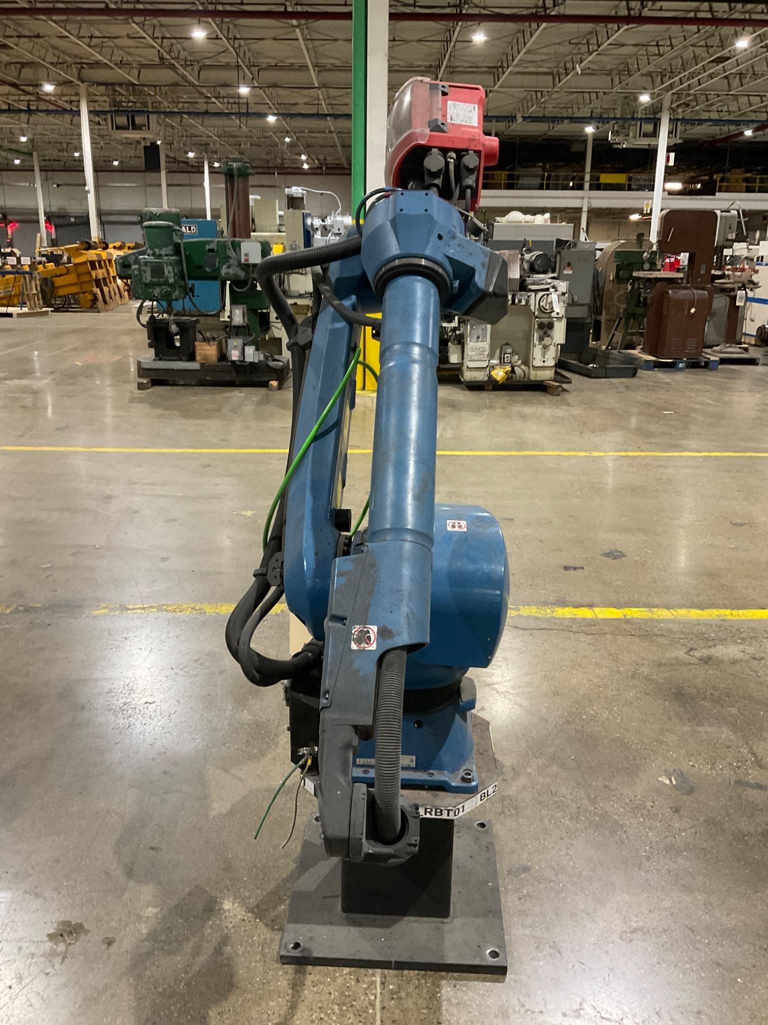 FANUC ARC MATE 120ID/12L ARC W R30IB CONTROLLER + FRONIUS TPS 400I WELDER 1